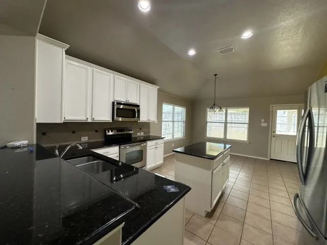 Single Family Residence For Sale in Kaufman County , 2020 Childress Drive, Forney, Texas 75126, 3 Bedroom, 2 Bathroom, 2 Garage spaces, 1,954 Sqft, built in 2007, mls#21366950, Real Estate Agent in Forney, Homes For Sale in Kaufman county, Homes For Sale in Forney, Realtor in Forney Texas, Real Estate Brokerage Independent Realty Texas, Luminita Cordes Realtor