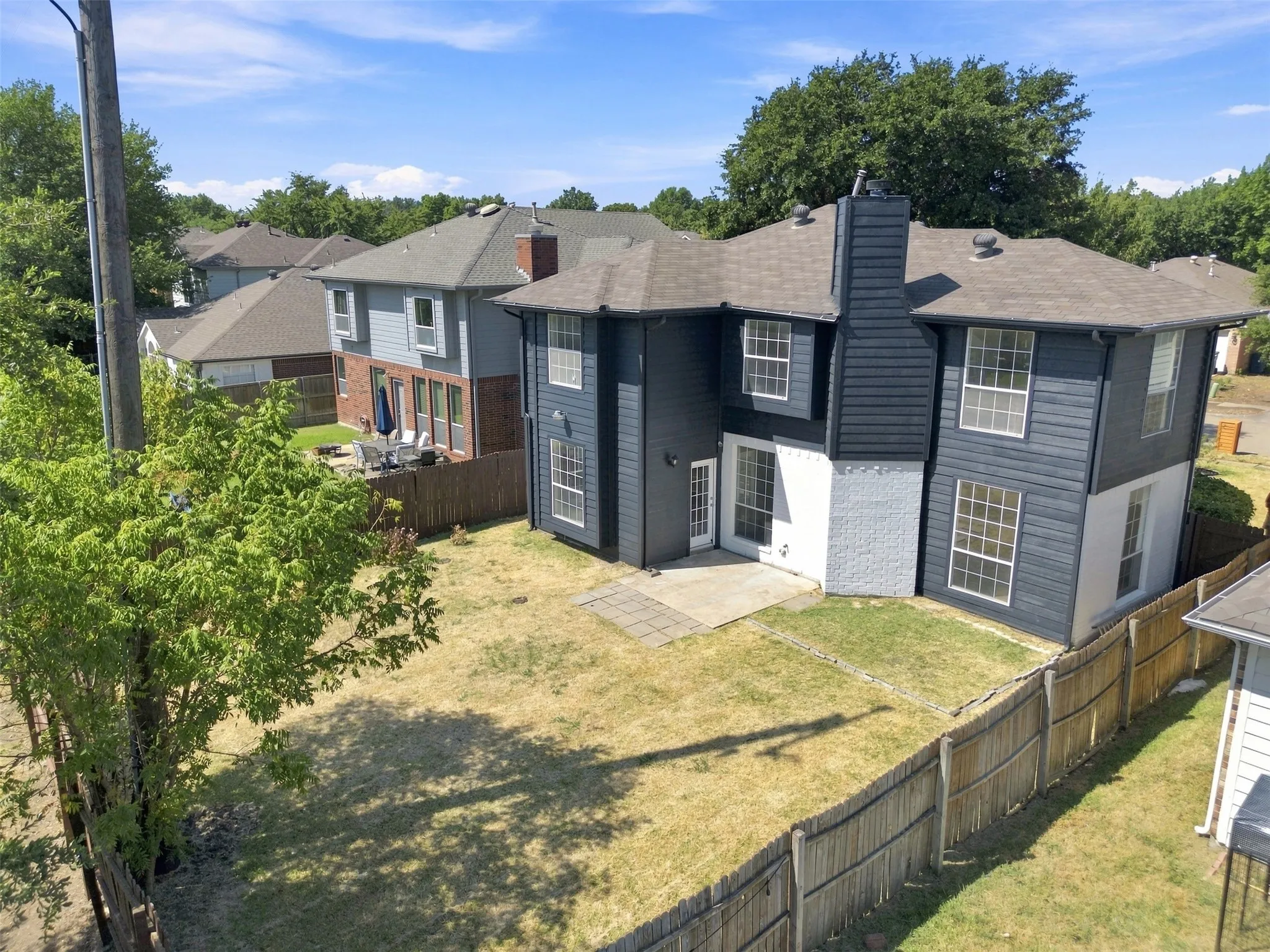 Single Family Residence For Rent in Denton County , 2124 Newport Drive, Flower Mound, Texas 75028, 4 Bedroom, 3 Bathroom, 2 Garage spaces, 2,211 Sqft, built in 1992, mls#21366959, Real Estate Agent in Flower Mound, Homes For Rent in Denton county, Homes For Rent in Flower Mound, Realtor in Flower Mound Texas, Real Estate Brokerage Independent Realty Texas, Luminita Cordes Realtor