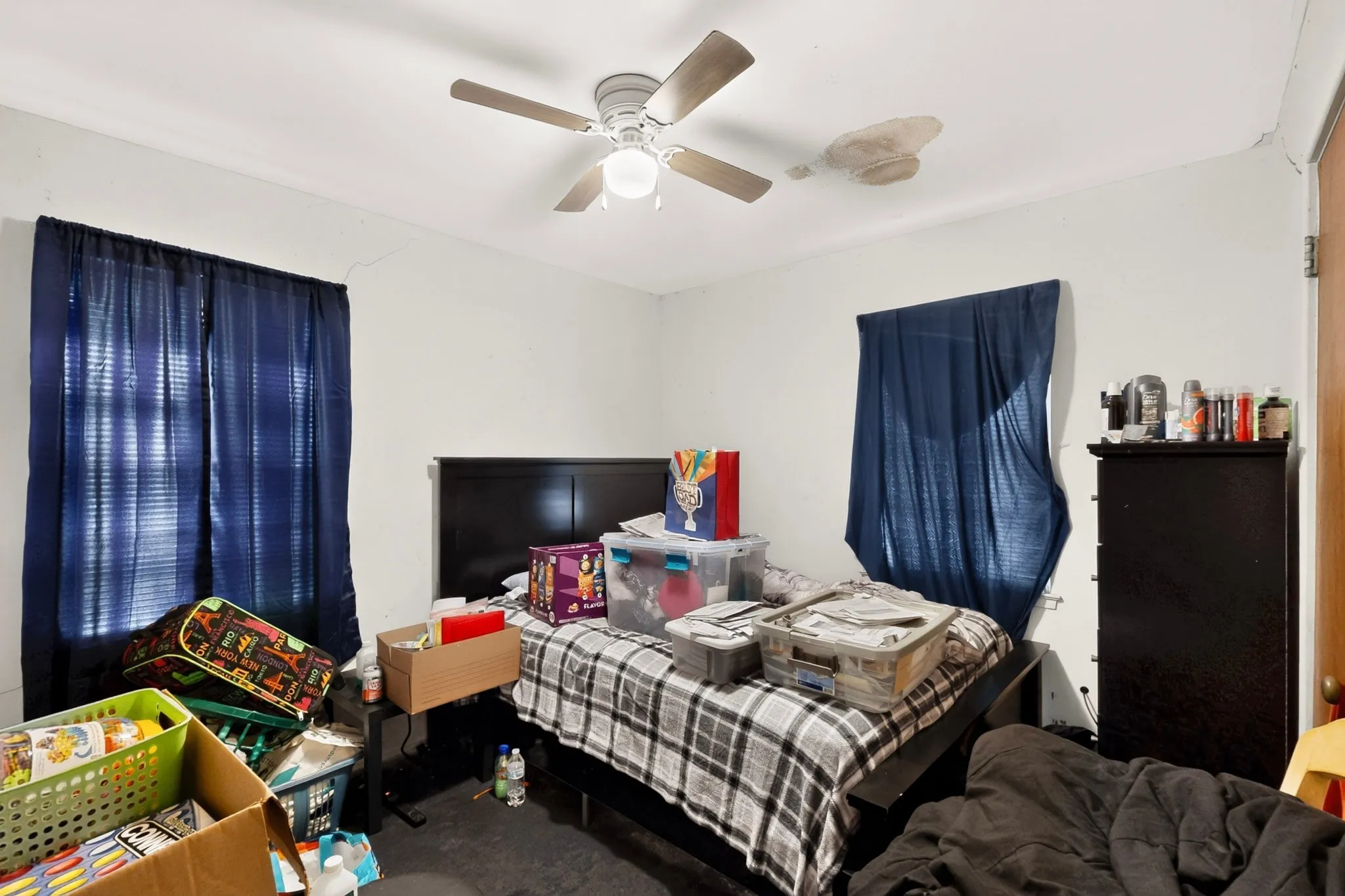 Single Family Residence For Sale in Ellis County , 2225 Mayfair Street, Ennis, Texas 75119, 3 Bedroom, 1 Bathroom, 1 Garage spaces, 908 Sqft, built in 1955, mls#21366433, Real Estate Agent in Ennis, Homes For Sale in Ellis county, Homes For Sale in Ennis, Realtor in Ennis Texas, Real Estate Brokerage Independent Realty Texas, Luminita Cordes Realtor