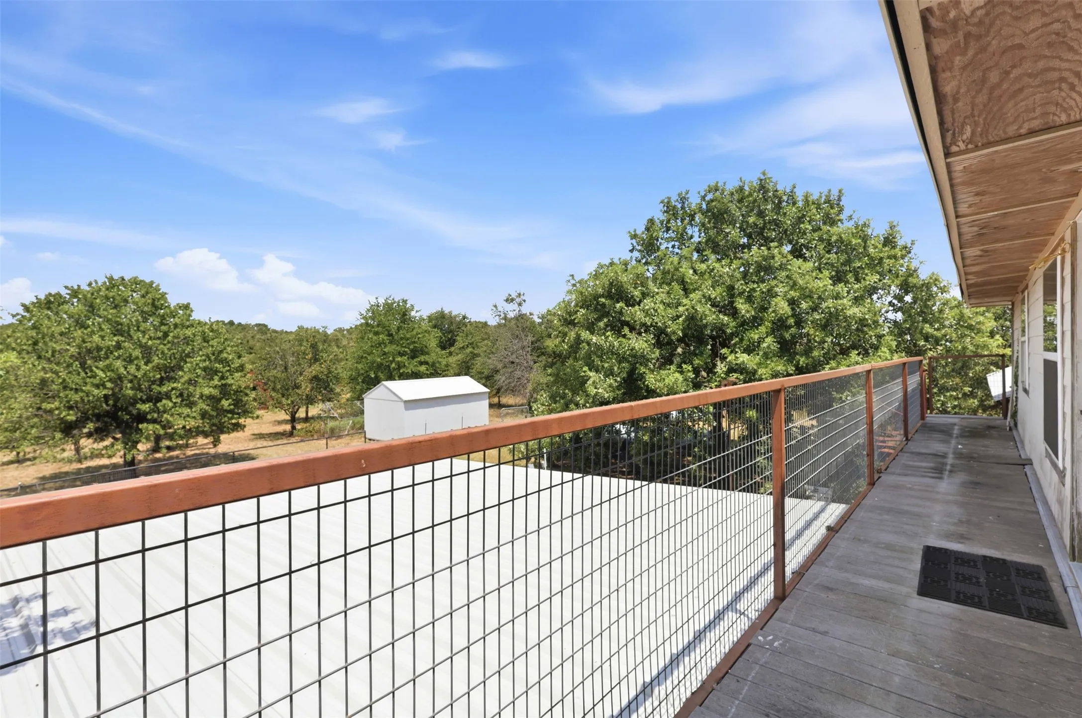 Single Family Residence For Sale in Wise County , 1724 County Road 4790, Boyd, Texas 76023, 6 Bedroom, 4 Bathroom, Garage spaces, 3,600 Sqft, built in 2017, mls#21362695, Real Estate Agent in Boyd, Homes For Sale in Wise county, Homes For Sale in Boyd, Realtor in Boyd Texas, Real Estate Brokerage Independent Realty Texas, Luminita Cordes Realtor
