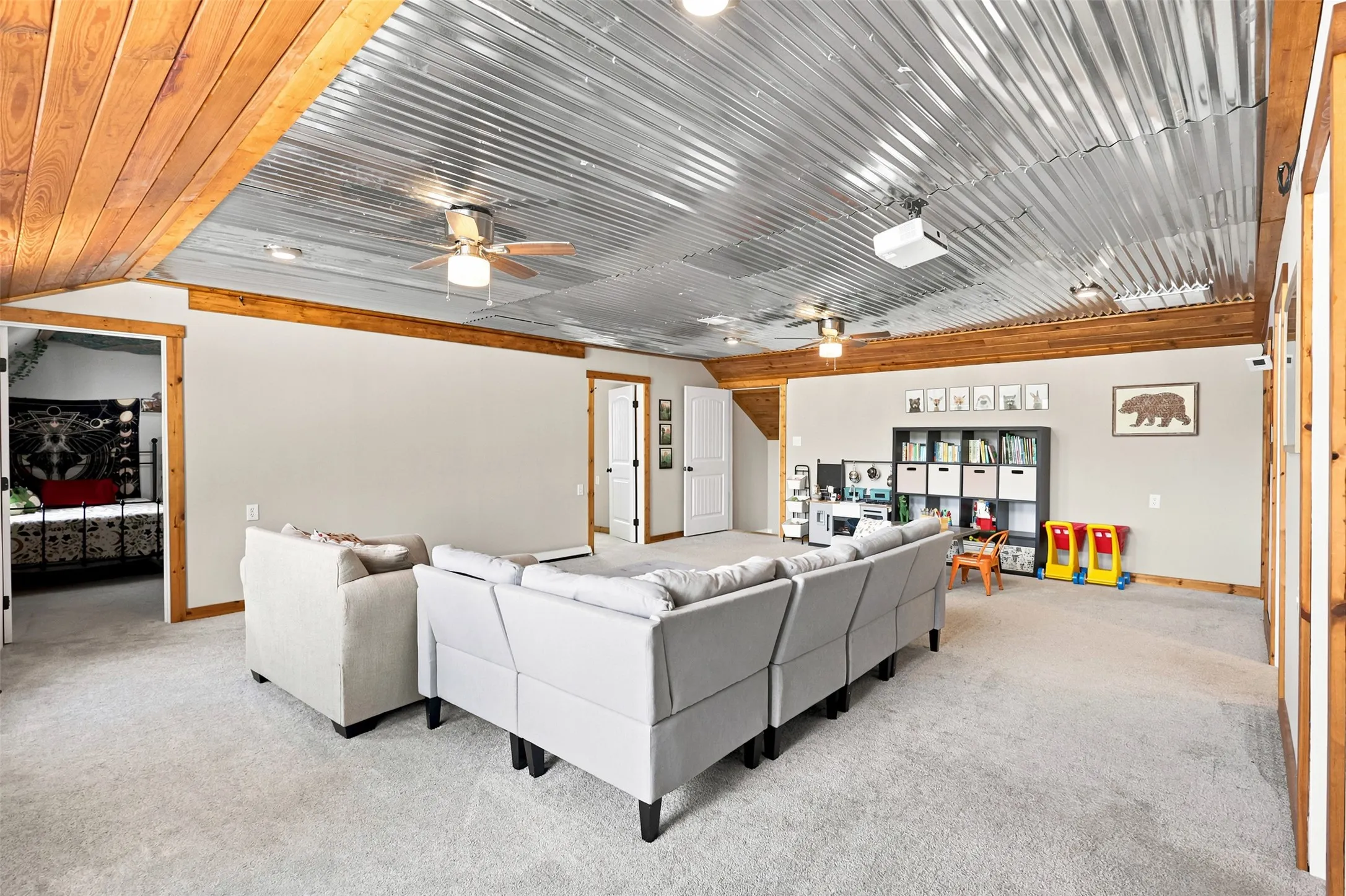 Single Family Residence For Sale in Wise County , 1724 County Road 4790, Boyd, Texas 76023, 6 Bedroom, 4 Bathroom, Garage spaces, 3,600 Sqft, built in 2017, mls#21362695, Real Estate Agent in Boyd, Homes For Sale in Wise county, Homes For Sale in Boyd, Realtor in Boyd Texas, Real Estate Brokerage Independent Realty Texas, Luminita Cordes Realtor