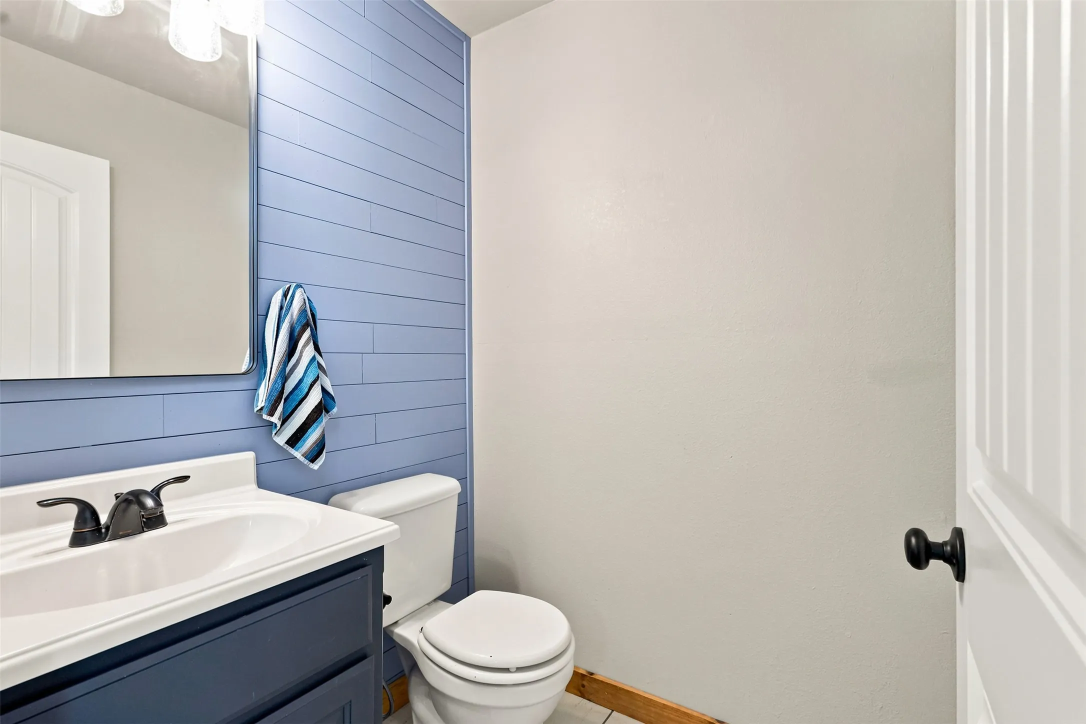 Single Family Residence For Sale in Wise County , 1724 County Road 4790, Boyd, Texas 76023, 6 Bedroom, 4 Bathroom, Garage spaces, 3,600 Sqft, built in 2017, mls#21362695, Real Estate Agent in Boyd, Homes For Sale in Wise county, Homes For Sale in Boyd, Realtor in Boyd Texas, Real Estate Brokerage Independent Realty Texas, Luminita Cordes Realtor