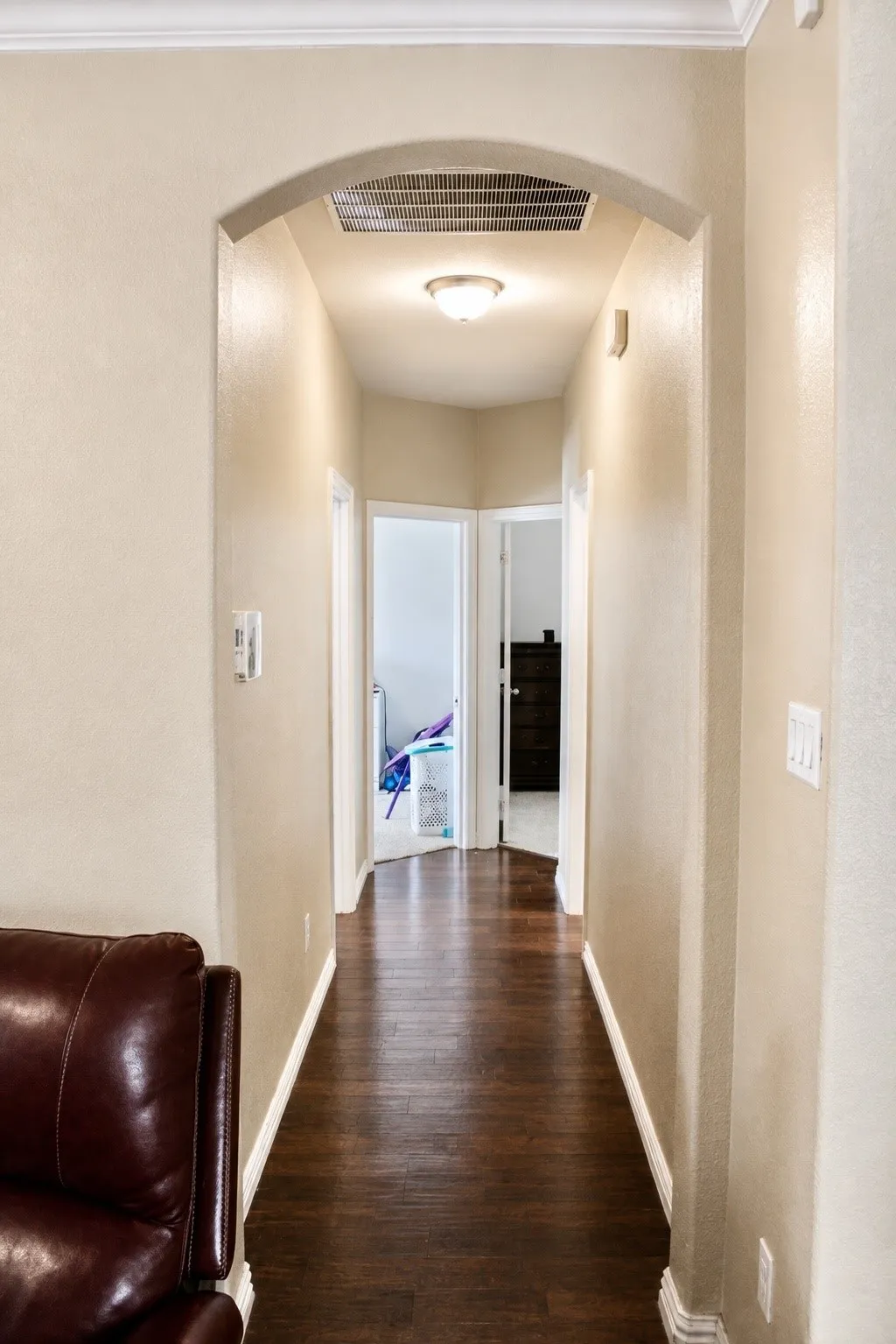 Single Family Residence For Sale in Denton County , 809 Kinghaven Drive, Little Elm, Texas 75068, 4 Bedroom, 2 Bathroom, 2 Garage spaces, 2,025 Sqft, built in 2016, mls#21366101, Real Estate Agent in Little Elm, Homes For Sale in Denton county, Homes For Sale in Little Elm, Realtor in Little Elm Texas, Real Estate Brokerage Independent Realty Texas, Luminita Cordes Realtor