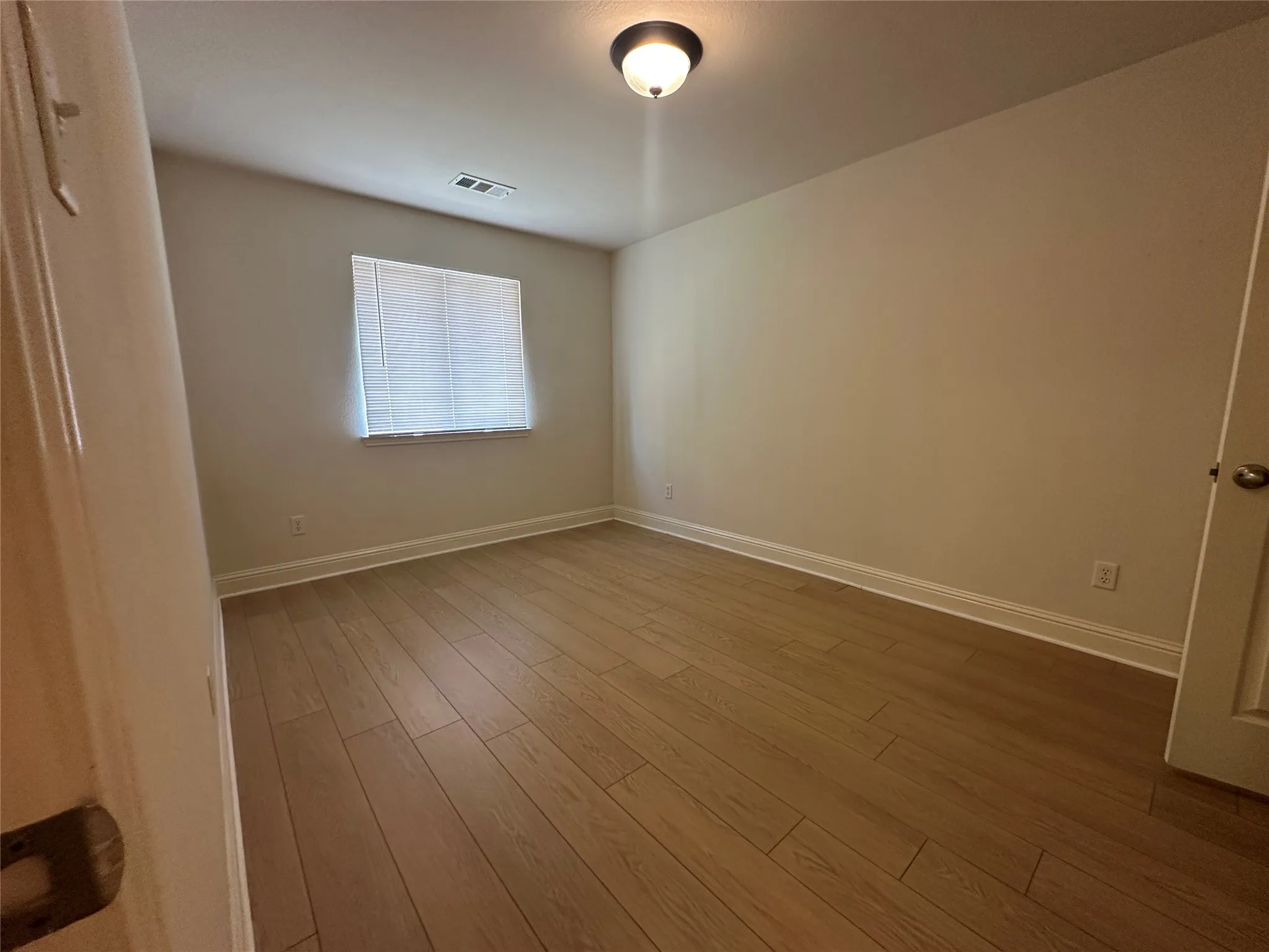 Single Family Residence For Rent in Collin County , 3103 Spanish Oak Trail, Melissa, Texas 75454, 3 Bedroom, 2 Bathroom, 2 Garage spaces, 1,822 Sqft, built in 2007, mls#21366970, Real Estate Agent in Melissa, Homes For Rent in Collin county, Homes For Rent in Melissa, Realtor in Melissa Texas, Real Estate Brokerage Independent Realty Texas, Luminita Cordes Realtor