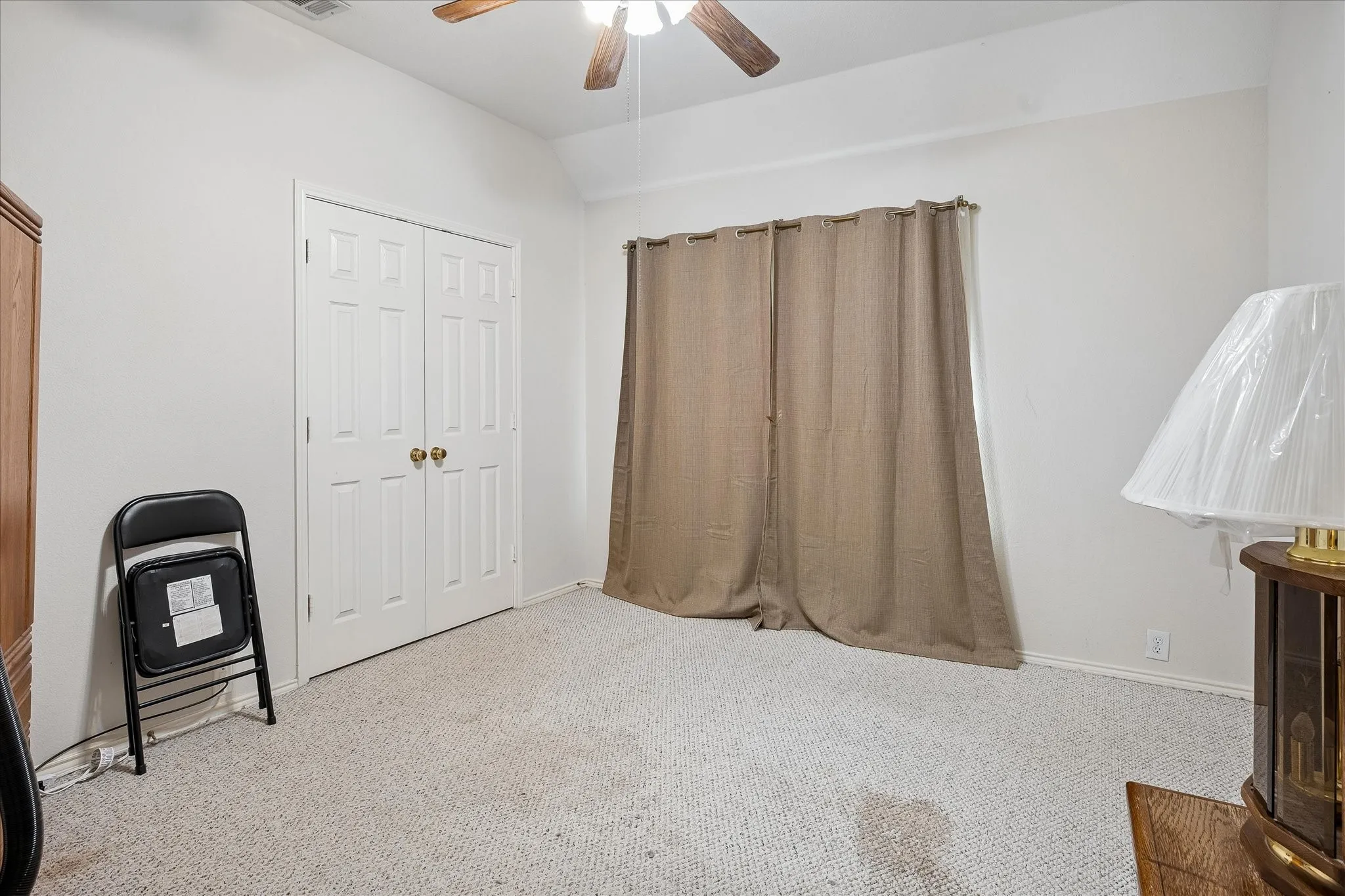 Single Family Residence For Sale in Dallas County , 3406 Harbor Pointe Drive, Rowlett, Texas 75088, 4 Bedroom, 2 Bathroom, 2 Garage spaces, 2,576 Sqft, built in 1998, mls#21366963, Real Estate Agent in Rowlett, Homes For Sale in Dallas county, Homes For Sale in Rowlett, Realtor in Rowlett Texas, Real Estate Brokerage Independent Realty Texas, Luminita Cordes Realtor