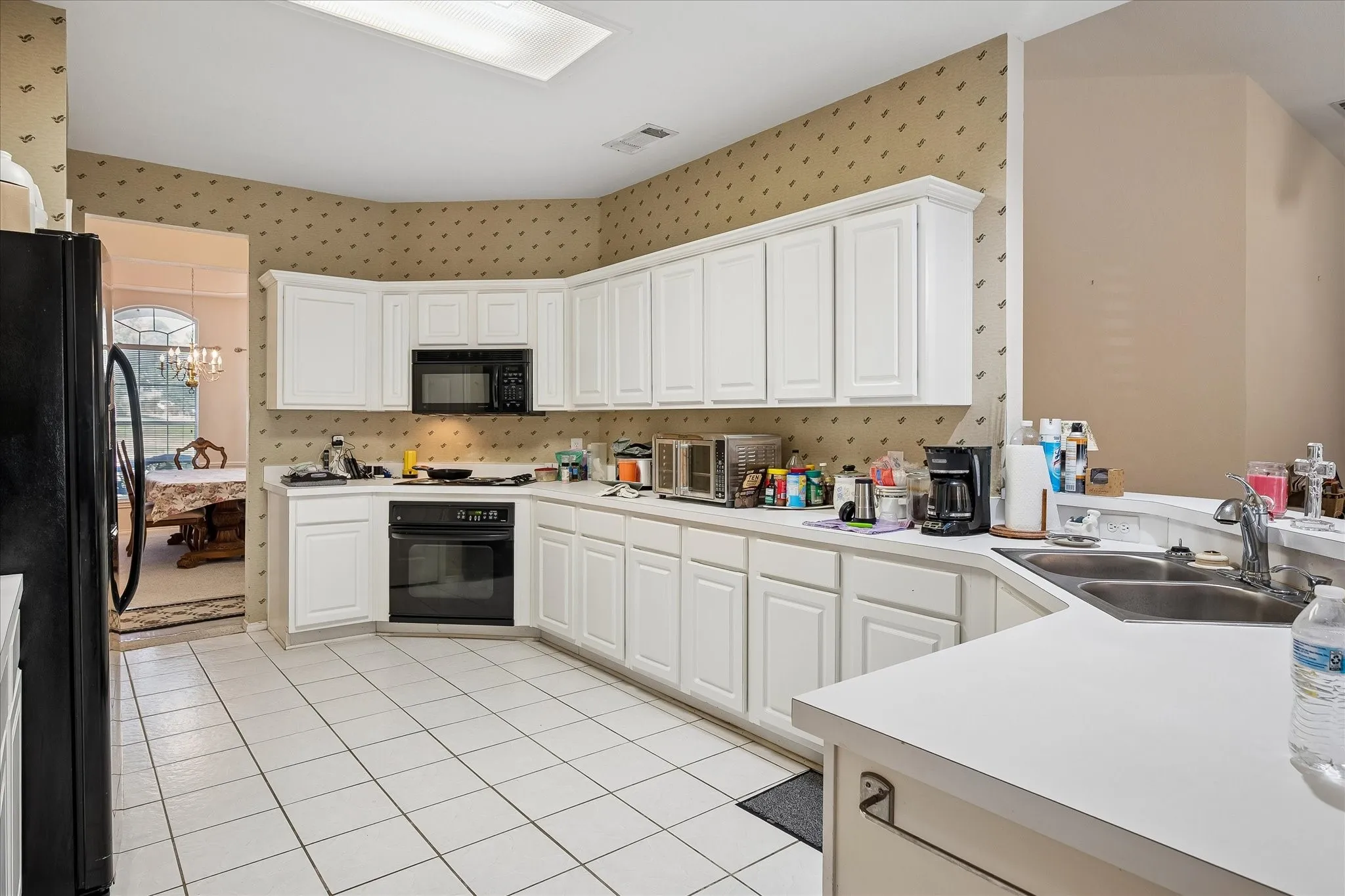 Single Family Residence For Sale in Dallas County , 3406 Harbor Pointe Drive, Rowlett, Texas 75088, 4 Bedroom, 2 Bathroom, 2 Garage spaces, 2,576 Sqft, built in 1998, mls#21366963, Real Estate Agent in Rowlett, Homes For Sale in Dallas county, Homes For Sale in Rowlett, Realtor in Rowlett Texas, Real Estate Brokerage Independent Realty Texas, Luminita Cordes Realtor