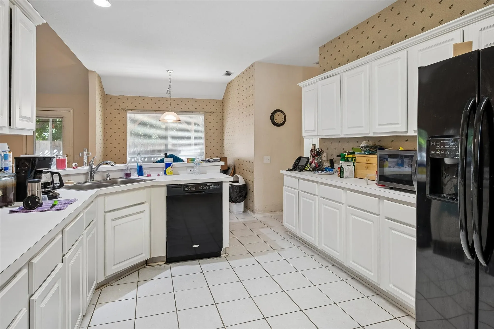 Single Family Residence For Sale in Dallas County , 3406 Harbor Pointe Drive, Rowlett, Texas 75088, 4 Bedroom, 2 Bathroom, 2 Garage spaces, 2,576 Sqft, built in 1998, mls#21366963, Real Estate Agent in Rowlett, Homes For Sale in Dallas county, Homes For Sale in Rowlett, Realtor in Rowlett Texas, Real Estate Brokerage Independent Realty Texas, Luminita Cordes Realtor