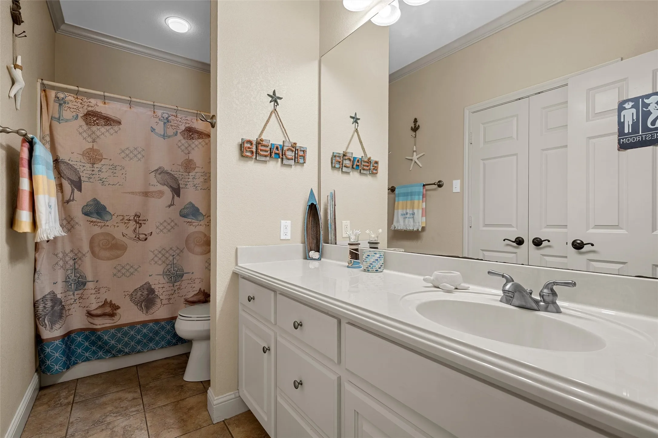 Single Family Residence For Sale in Mc Lennan County , 200 Johanne Point Road, Bruceville Eddy, Texas 76524, 5 Bedroom, 4 Bathroom, 2 Garage spaces, 3,137 Sqft, built in 2004, mls#21366966, Real Estate Agent in Bruceville Eddy, Homes For Sale in Mc Lennan county, Homes For Sale in Bruceville Eddy, Realtor in Bruceville Eddy Texas, Real Estate Brokerage Independent Realty Texas, Luminita Cordes Realtor
