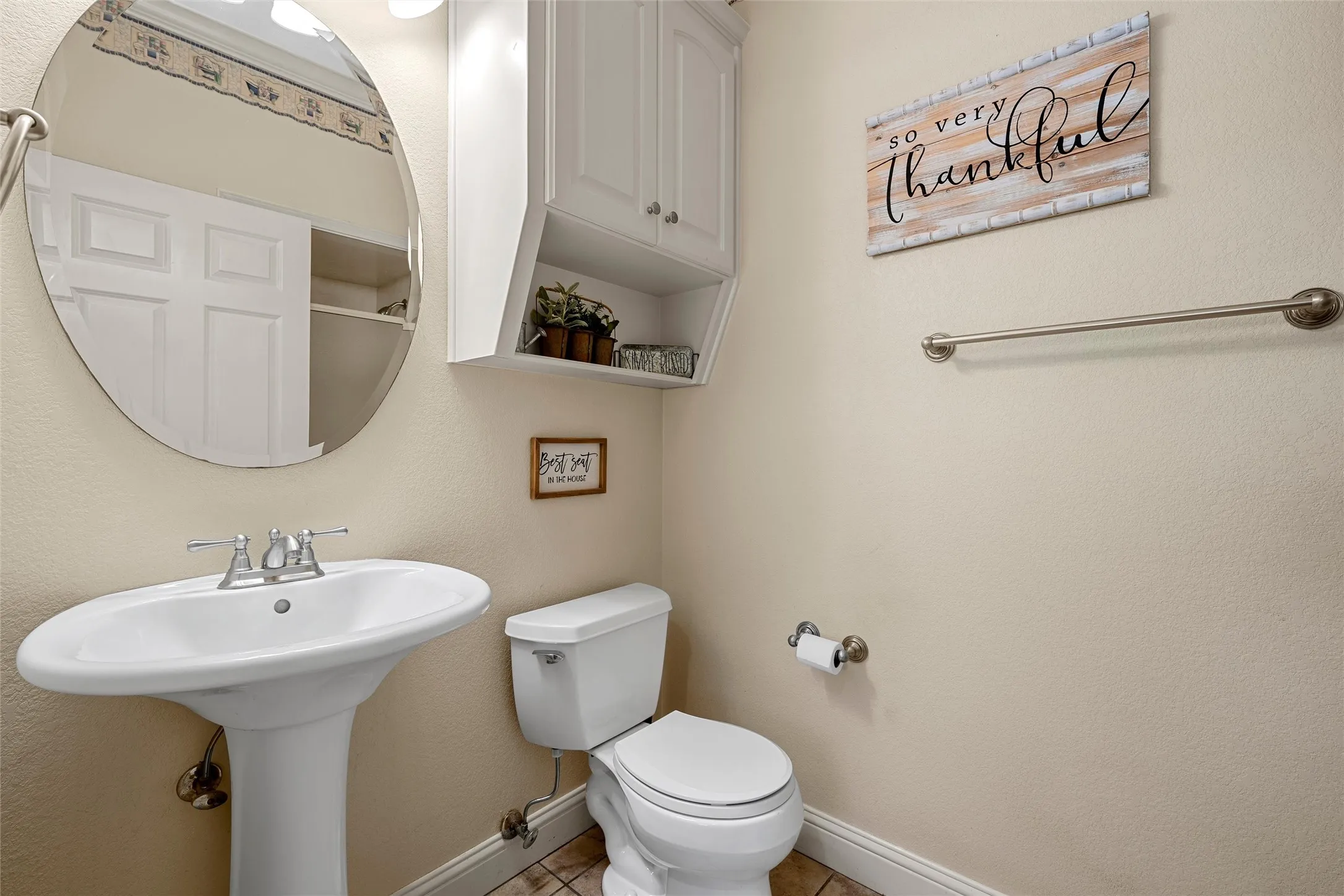 Single Family Residence For Sale in Mc Lennan County , 200 Johanne Point Road, Bruceville Eddy, Texas 76524, 5 Bedroom, 4 Bathroom, 2 Garage spaces, 3,137 Sqft, built in 2004, mls#21366966, Real Estate Agent in Bruceville Eddy, Homes For Sale in Mc Lennan county, Homes For Sale in Bruceville Eddy, Realtor in Bruceville Eddy Texas, Real Estate Brokerage Independent Realty Texas, Luminita Cordes Realtor