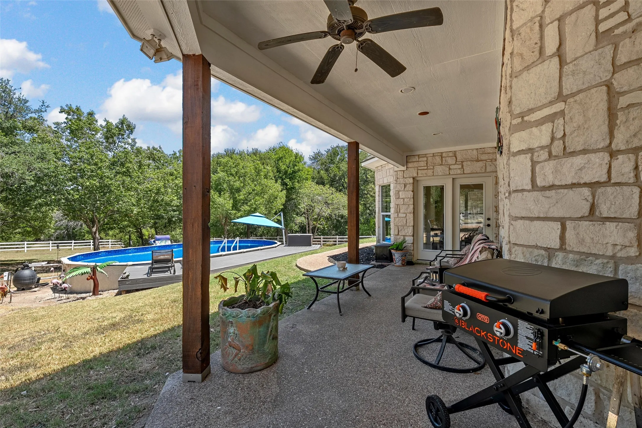 Single Family Residence For Sale in Mc Lennan County , 200 Johanne Point Road, Bruceville Eddy, Texas 76524, 5 Bedroom, 4 Bathroom, 2 Garage spaces, 3,137 Sqft, built in 2004, mls#21366966, Real Estate Agent in Bruceville Eddy, Homes For Sale in Mc Lennan county, Homes For Sale in Bruceville Eddy, Realtor in Bruceville Eddy Texas, Real Estate Brokerage Independent Realty Texas, Luminita Cordes Realtor