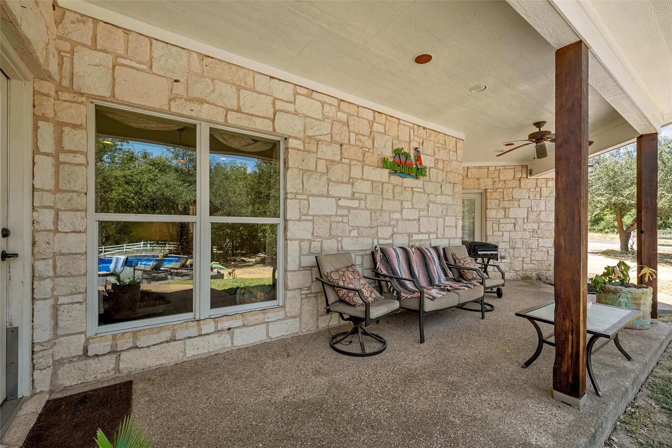 Single Family Residence For Sale in Mc Lennan County , 200 Johanne Point Road, Bruceville Eddy, Texas 76524, 5 Bedroom, 4 Bathroom, 2 Garage spaces, 3,137 Sqft, built in 2004, mls#21366966, Real Estate Agent in Bruceville Eddy, Homes For Sale in Mc Lennan county, Homes For Sale in Bruceville Eddy, Realtor in Bruceville Eddy Texas, Real Estate Brokerage Independent Realty Texas, Luminita Cordes Realtor