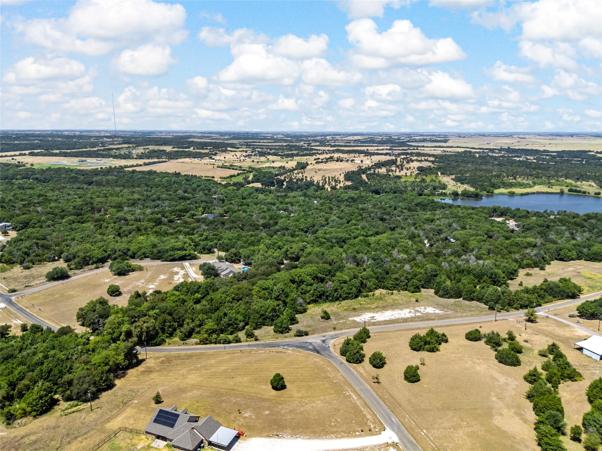 Single Family Residence For Sale in Mc Lennan County , 200 Johanne Point Road, Bruceville Eddy, Texas 76524, 5 Bedroom, 4 Bathroom, 2 Garage spaces, 3,137 Sqft, built in 2004, mls#21366966, Real Estate Agent in Bruceville Eddy, Homes For Sale in Mc Lennan county, Homes For Sale in Bruceville Eddy, Realtor in Bruceville Eddy Texas, Real Estate Brokerage Independent Realty Texas, Luminita Cordes Realtor