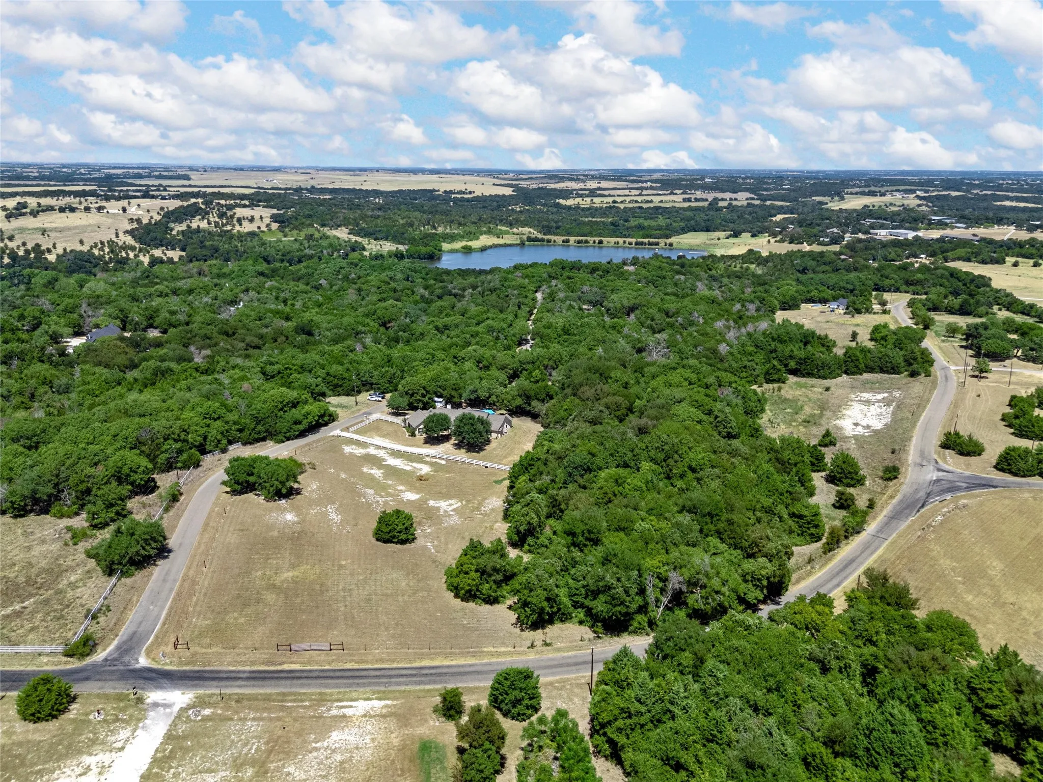Single Family Residence For Sale in Mc Lennan County , 200 Johanne Point Road, Bruceville Eddy, Texas 76524, 5 Bedroom, 4 Bathroom, 2 Garage spaces, 3,137 Sqft, built in 2004, mls#21366966, Real Estate Agent in Bruceville Eddy, Homes For Sale in Mc Lennan county, Homes For Sale in Bruceville Eddy, Realtor in Bruceville Eddy Texas, Real Estate Brokerage Independent Realty Texas, Luminita Cordes Realtor