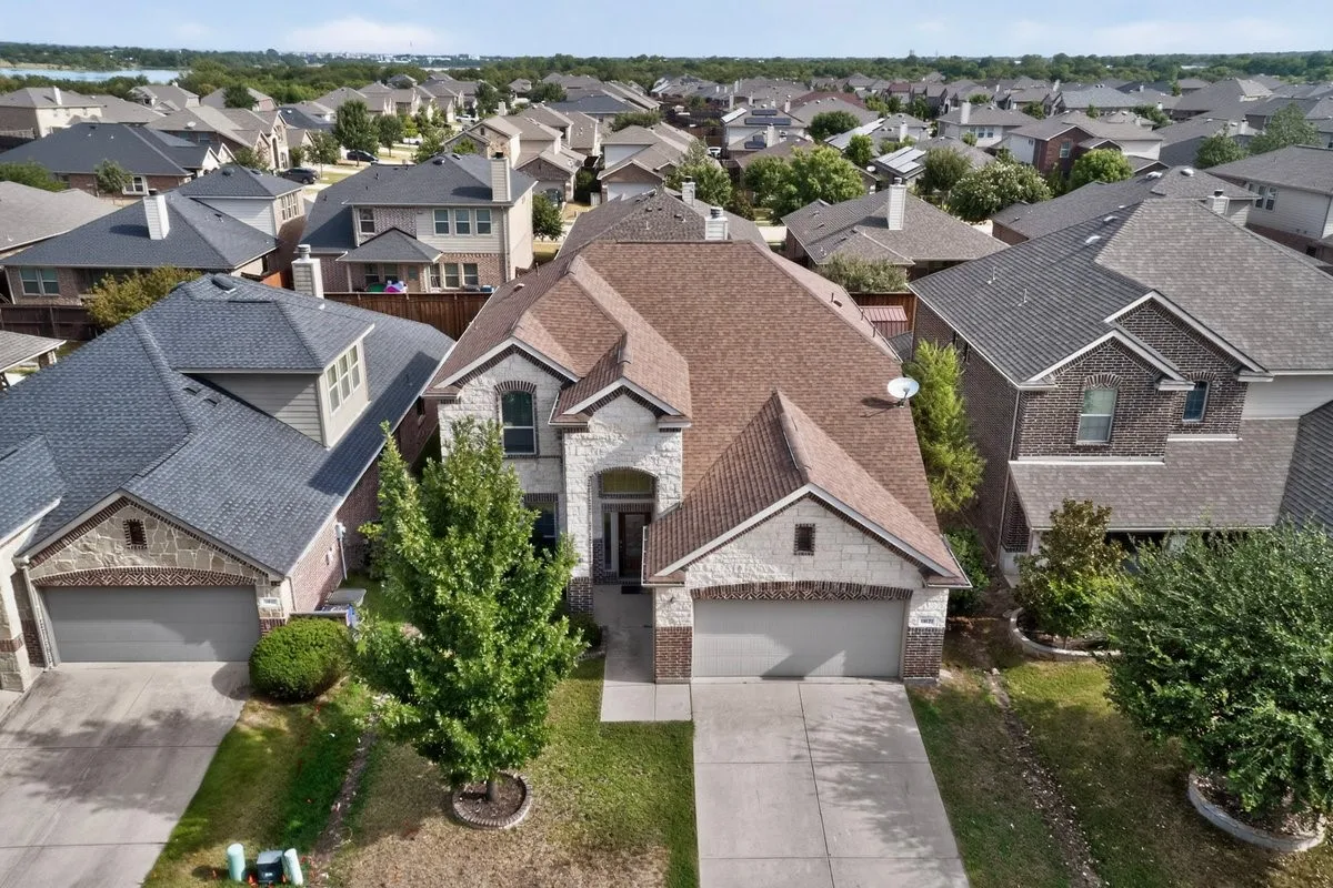 Single Family Residence For Rent in Denton County , 11621 Parade Drive, Frisco, Texas 75036, 4 Bedroom, 4 Bathroom, 2 Garage spaces, 2,704 Sqft, built in 2014, mls#21366996, Real Estate Agent in Frisco, Homes For Rent in Denton county, Homes For Rent in Frisco, Realtor in Frisco Texas, Real Estate Brokerage Independent Realty Texas, Luminita Cordes Realtor