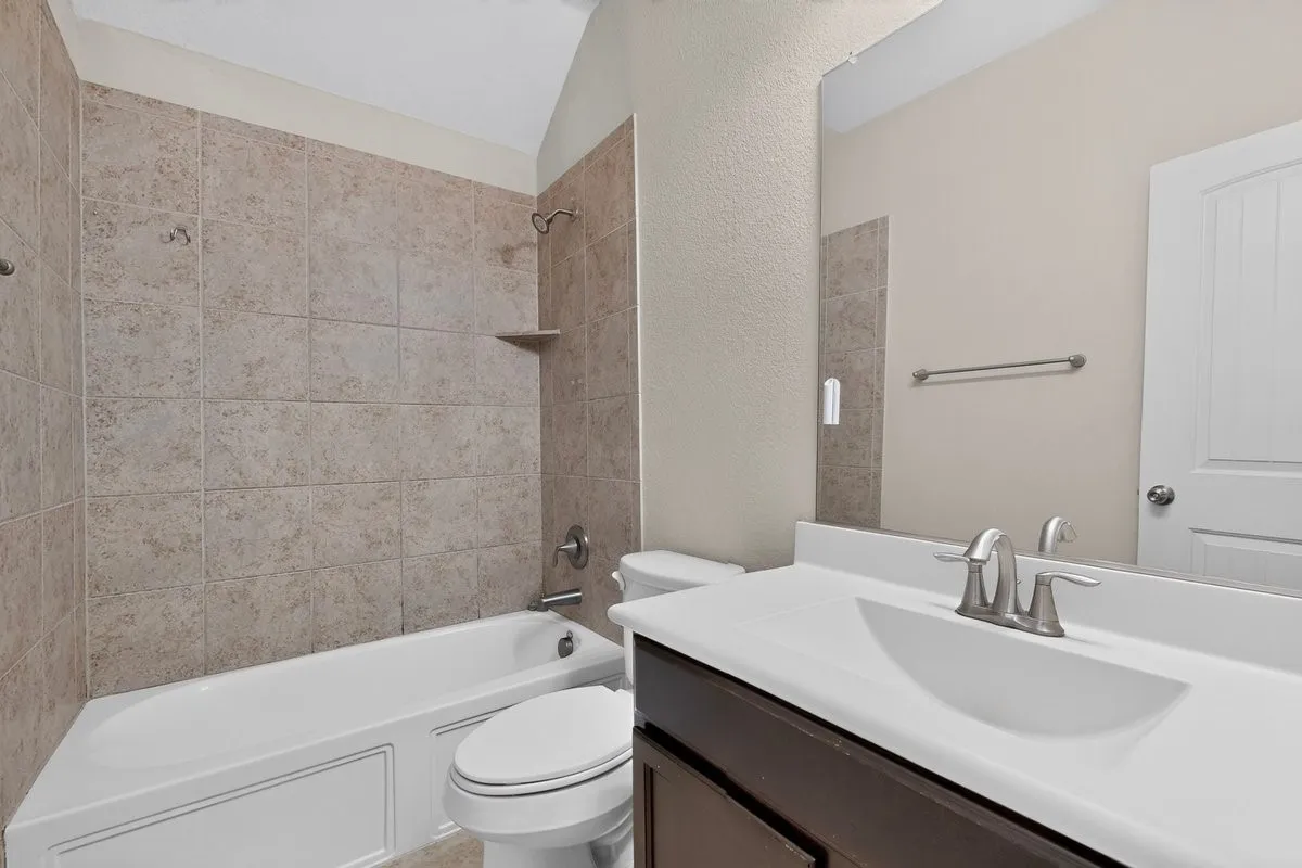 Single Family Residence For Rent in Denton County , 11621 Parade Drive, Frisco, Texas 75036, 4 Bedroom, 4 Bathroom, 2 Garage spaces, 2,704 Sqft, built in 2014, mls#21366996, Real Estate Agent in Frisco, Homes For Rent in Denton county, Homes For Rent in Frisco, Realtor in Frisco Texas, Real Estate Brokerage Independent Realty Texas, Luminita Cordes Realtor