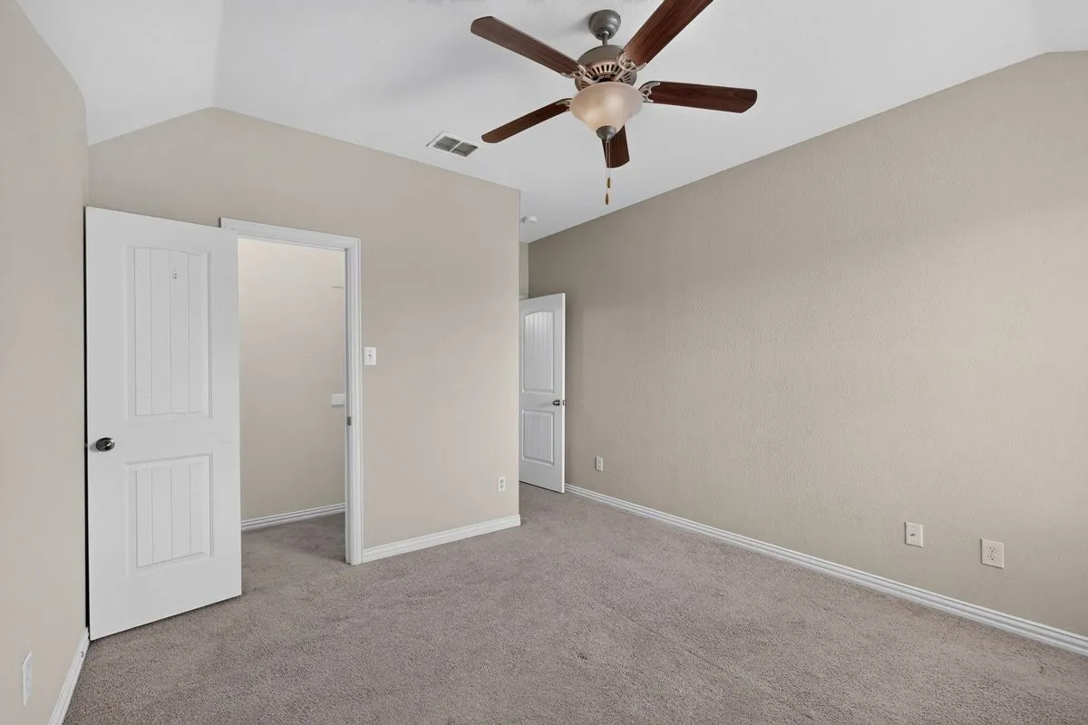 Single Family Residence For Rent in Denton County , 11621 Parade Drive, Frisco, Texas 75036, 4 Bedroom, 4 Bathroom, 2 Garage spaces, 2,704 Sqft, built in 2014, mls#21366996, Real Estate Agent in Frisco, Homes For Rent in Denton county, Homes For Rent in Frisco, Realtor in Frisco Texas, Real Estate Brokerage Independent Realty Texas, Luminita Cordes Realtor