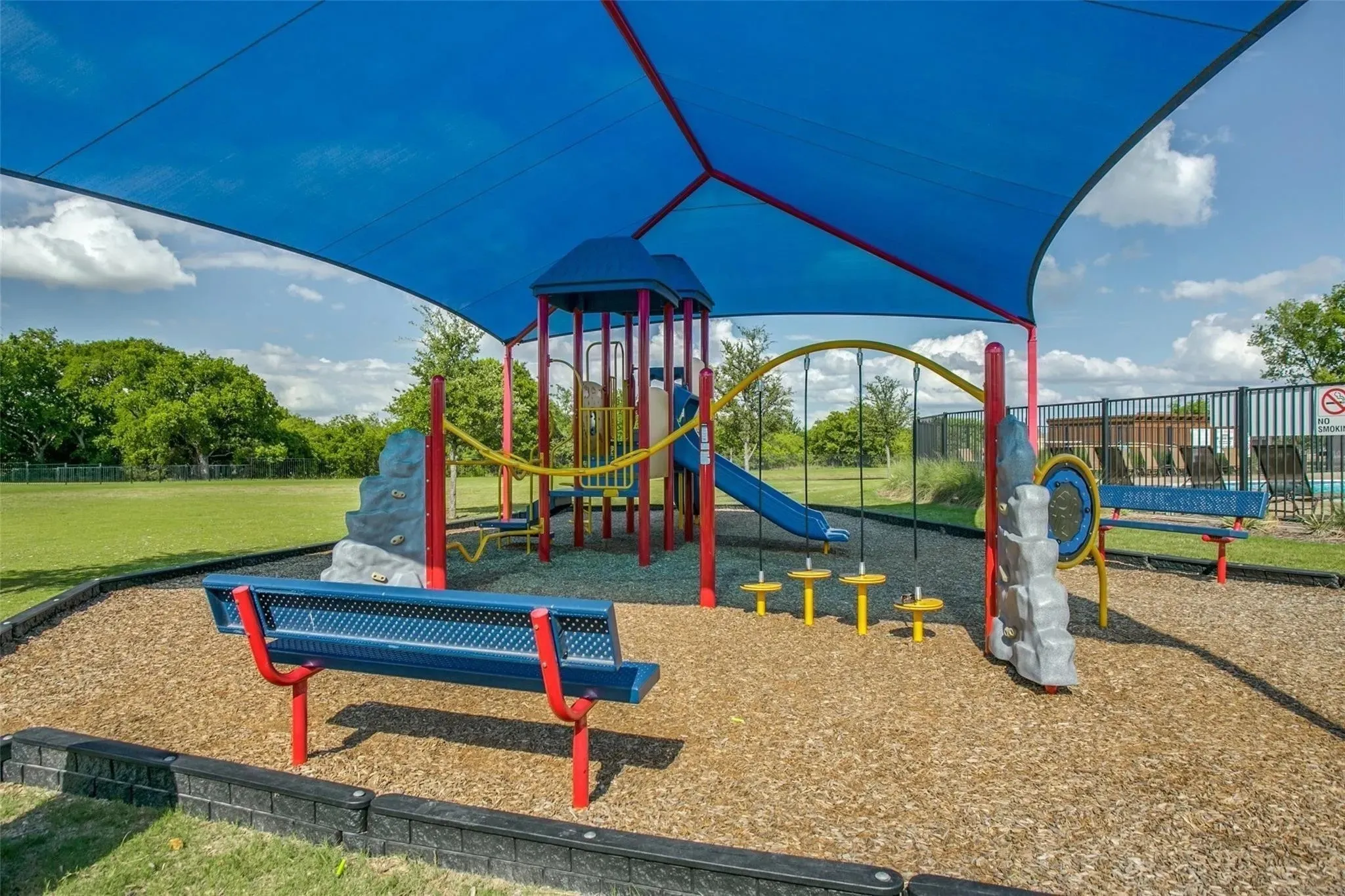 Single Family Residence For Rent in Denton County , 11621 Parade Drive, Frisco, Texas 75036, 4 Bedroom, 4 Bathroom, 2 Garage spaces, 2,704 Sqft, built in 2014, mls#21366996, Real Estate Agent in Frisco, Homes For Rent in Denton county, Homes For Rent in Frisco, Realtor in Frisco Texas, Real Estate Brokerage Independent Realty Texas, Luminita Cordes Realtor
