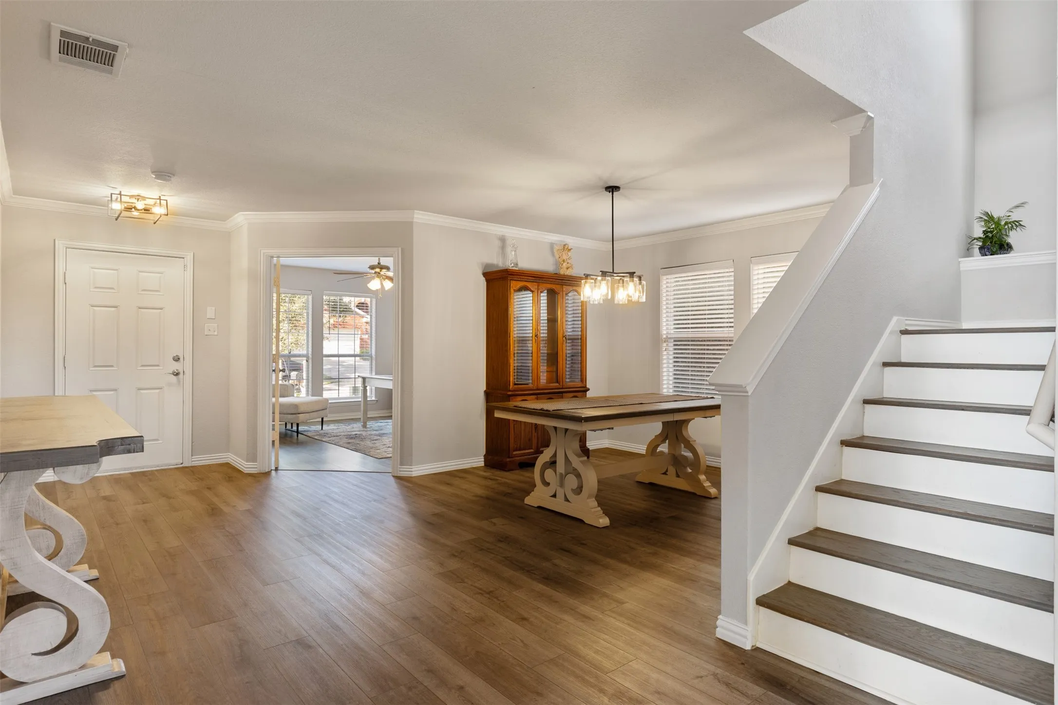 Formal dining room
