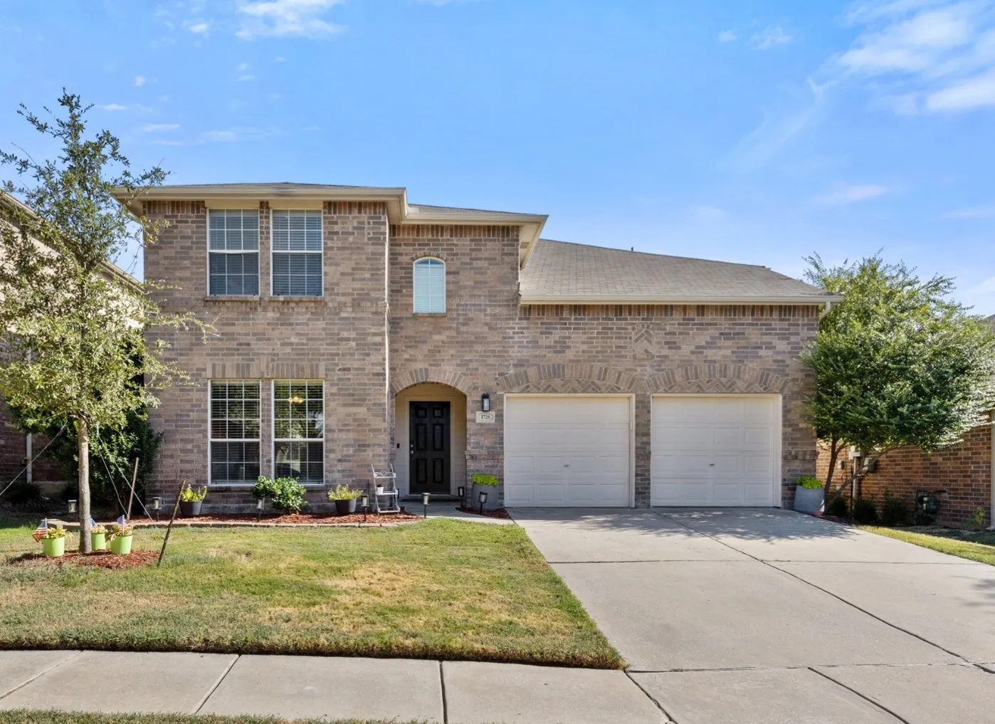 Single Family Residence For Sale in Denton County , 1728 Flamingo Drive, Little Elm, Texas 75068, 4 Bedroom, 3 Bathroom, 2 Garage spaces, 2,998 Sqft, built in 2006, mls#21366884, Real Estate Agent in Little Elm, Homes For Sale in Denton county, Homes For Sale in Little Elm, Realtor in Little Elm Texas, Real Estate Brokerage Independent Realty Texas, Luminita Cordes Realtor