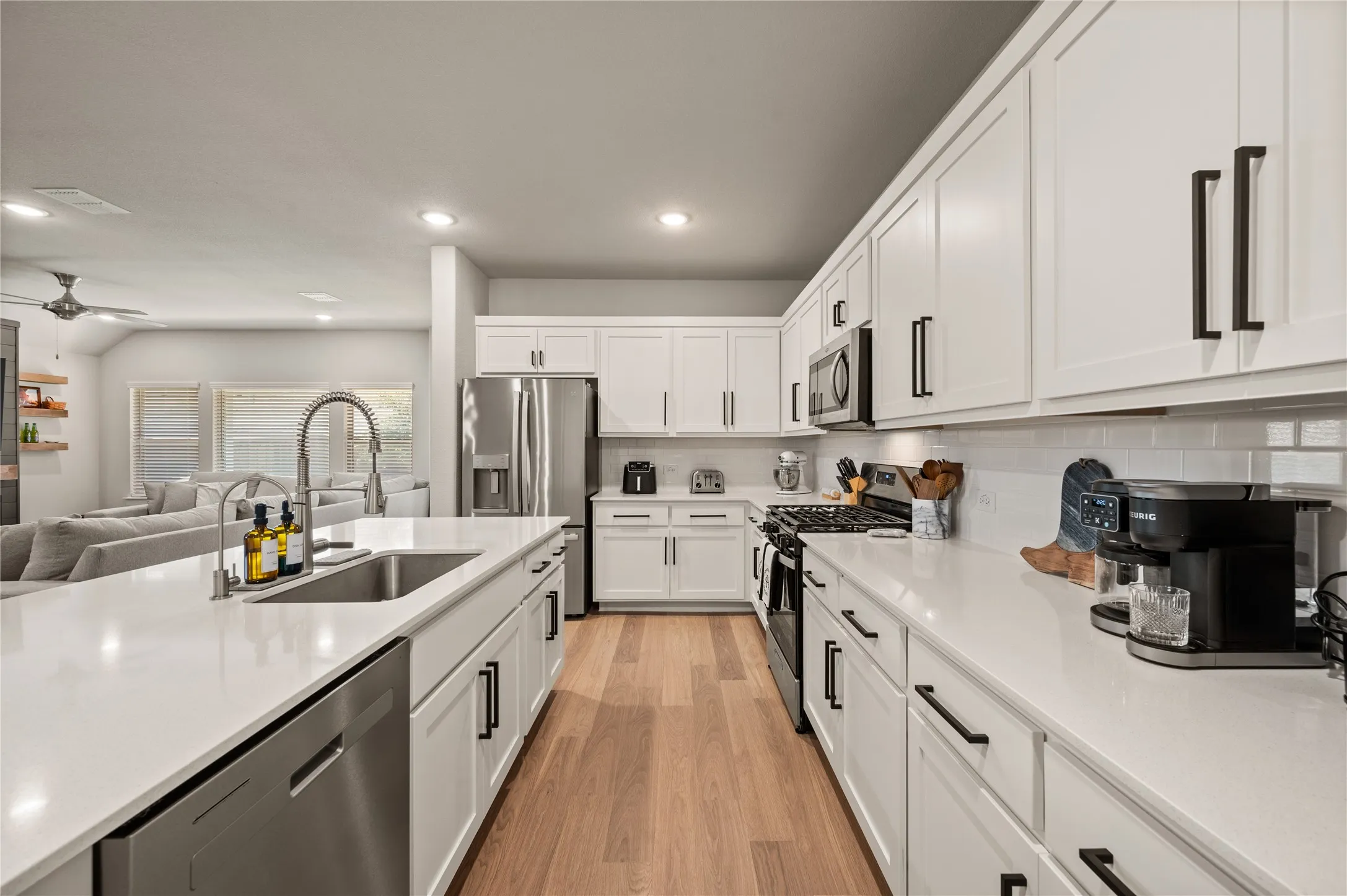 Single Family Residence For Sale in Denton County , 14733 Desert Door Drive, Fort Worth, Texas 76052, 4 Bedroom, 3 Bathroom, 2 Garage spaces, 2,168 Sqft, built in 2024, mls#21364653, Real Estate Agent in Fort Worth, Homes For Sale in Denton county, Homes For Sale in Fort Worth, Realtor in Fort Worth Texas, Real Estate Brokerage Independent Realty Texas, Luminita Cordes Realtor