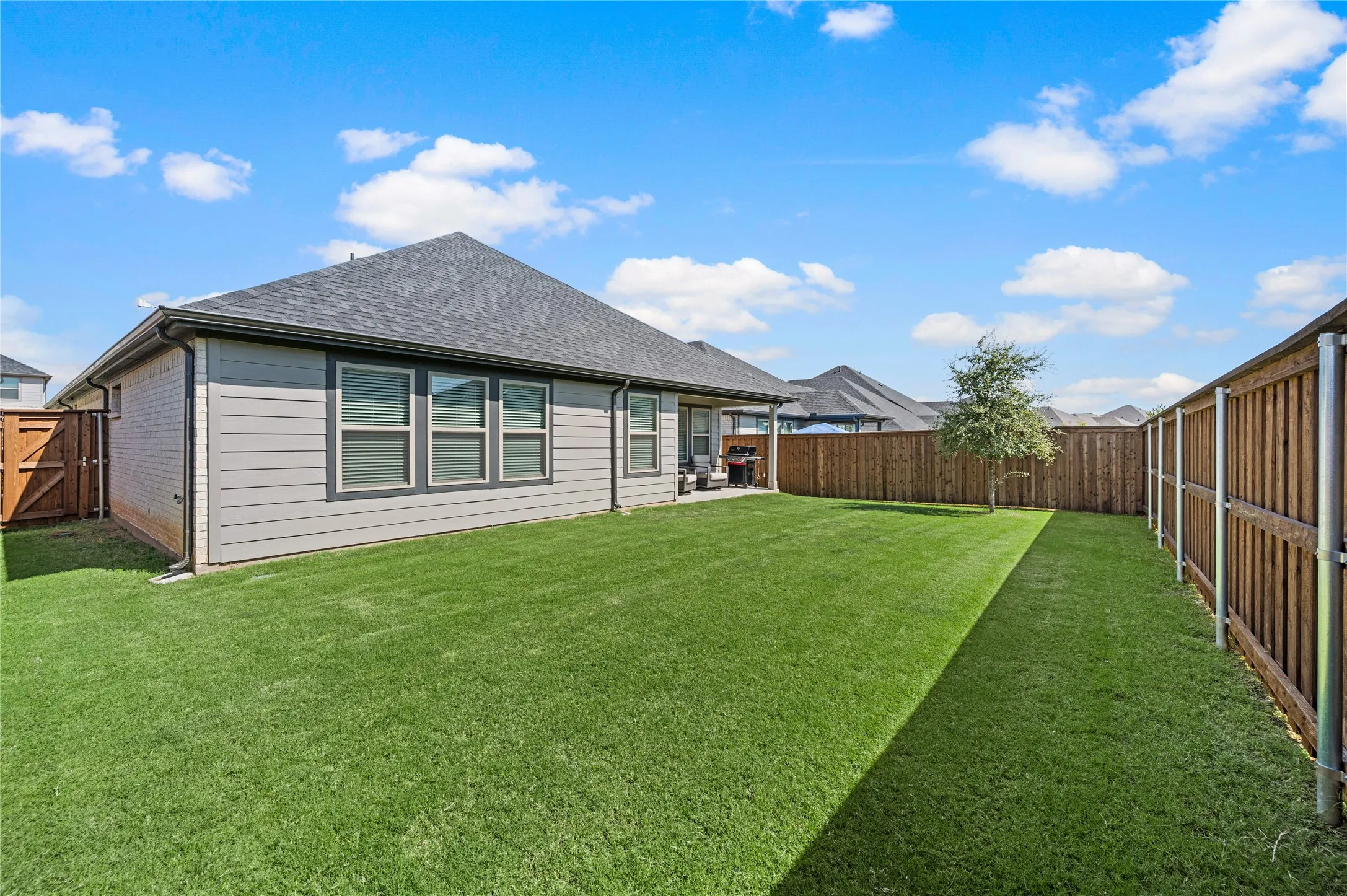 Single Family Residence For Sale in Denton County , 14733 Desert Door Drive, Fort Worth, Texas 76052, 4 Bedroom, 3 Bathroom, 2 Garage spaces, 2,168 Sqft, built in 2024, mls#21364653, Real Estate Agent in Fort Worth, Homes For Sale in Denton county, Homes For Sale in Fort Worth, Realtor in Fort Worth Texas, Real Estate Brokerage Independent Realty Texas, Luminita Cordes Realtor