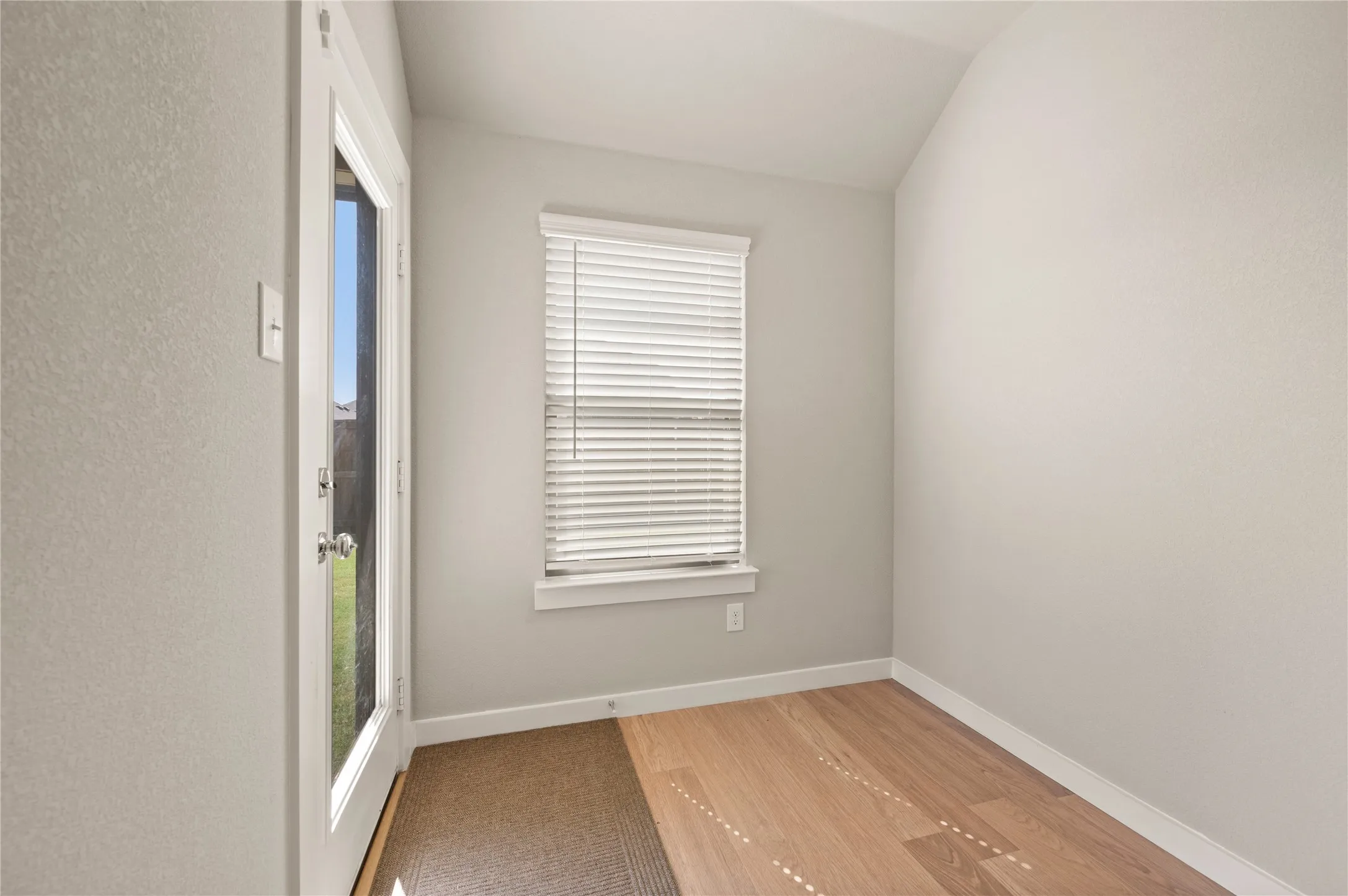 Single Family Residence For Sale in Denton County , 14733 Desert Door Drive, Fort Worth, Texas 76052, 4 Bedroom, 3 Bathroom, 2 Garage spaces, 2,168 Sqft, built in 2024, mls#21364653, Real Estate Agent in Fort Worth, Homes For Sale in Denton county, Homes For Sale in Fort Worth, Realtor in Fort Worth Texas, Real Estate Brokerage Independent Realty Texas, Luminita Cordes Realtor