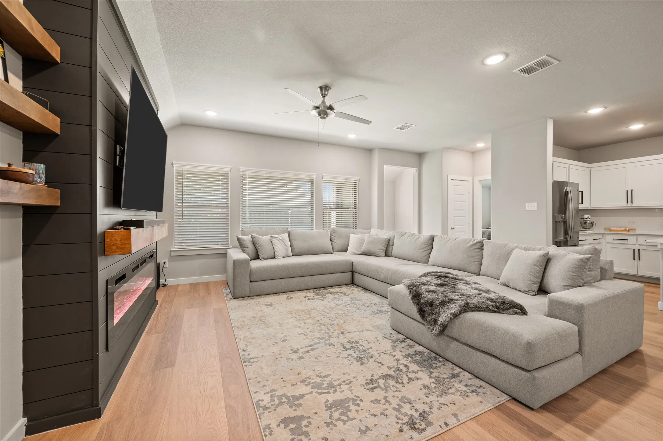 Single Family Residence For Sale in Denton County , 14733 Desert Door Drive, Fort Worth, Texas 76052, 4 Bedroom, 3 Bathroom, 2 Garage spaces, 2,168 Sqft, built in 2024, mls#21364653, Real Estate Agent in Fort Worth, Homes For Sale in Denton county, Homes For Sale in Fort Worth, Realtor in Fort Worth Texas, Real Estate Brokerage Independent Realty Texas, Luminita Cordes Realtor