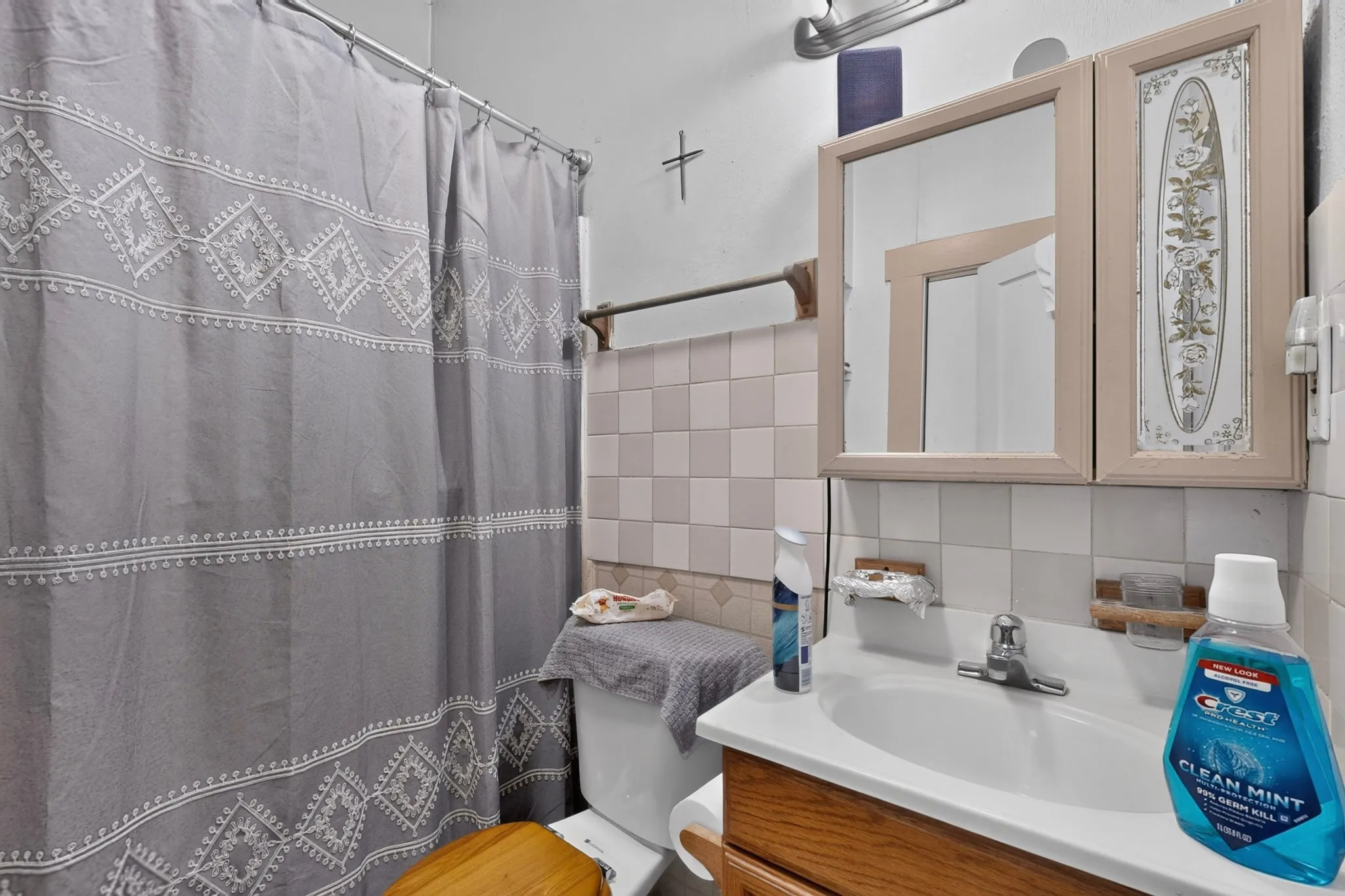 Single Family Residence For Sale in Navarro County , 711 Mlk Boulevard, Corsicana, Texas 75110, 3 Bedroom, 1 Bathroom, Garage spaces, 1,928 Sqft, built in 1950, mls#21366991, Real Estate Agent in Corsicana, Homes For Sale in Navarro county, Homes For Sale in Corsicana, Realtor in Corsicana Texas, Real Estate Brokerage Independent Realty Texas, Luminita Cordes Realtor
