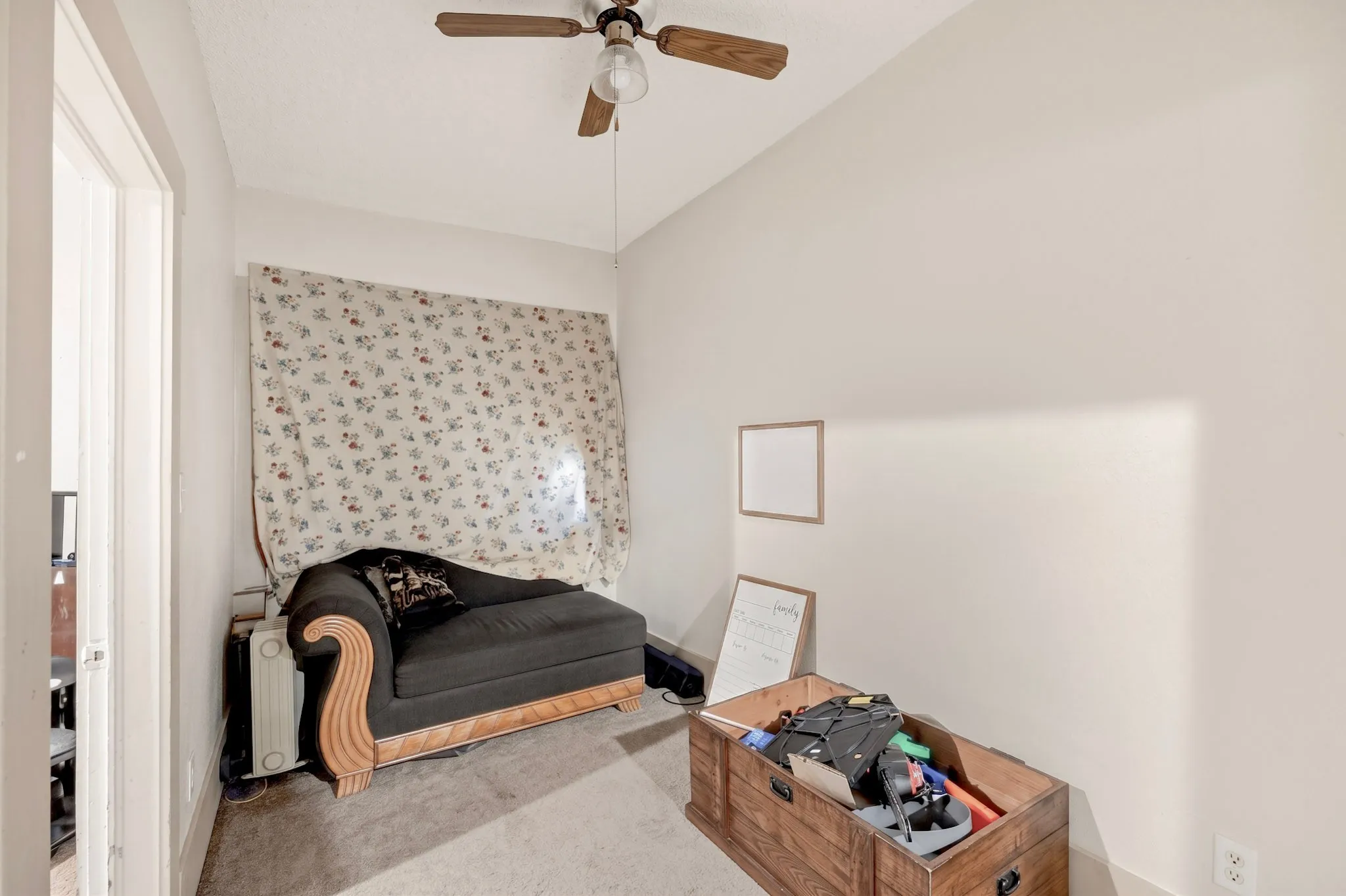 Single Family Residence For Sale in Navarro County , 711 Mlk Boulevard, Corsicana, Texas 75110, 3 Bedroom, 1 Bathroom, Garage spaces, 1,928 Sqft, built in 1950, mls#21366991, Real Estate Agent in Corsicana, Homes For Sale in Navarro county, Homes For Sale in Corsicana, Realtor in Corsicana Texas, Real Estate Brokerage Independent Realty Texas, Luminita Cordes Realtor