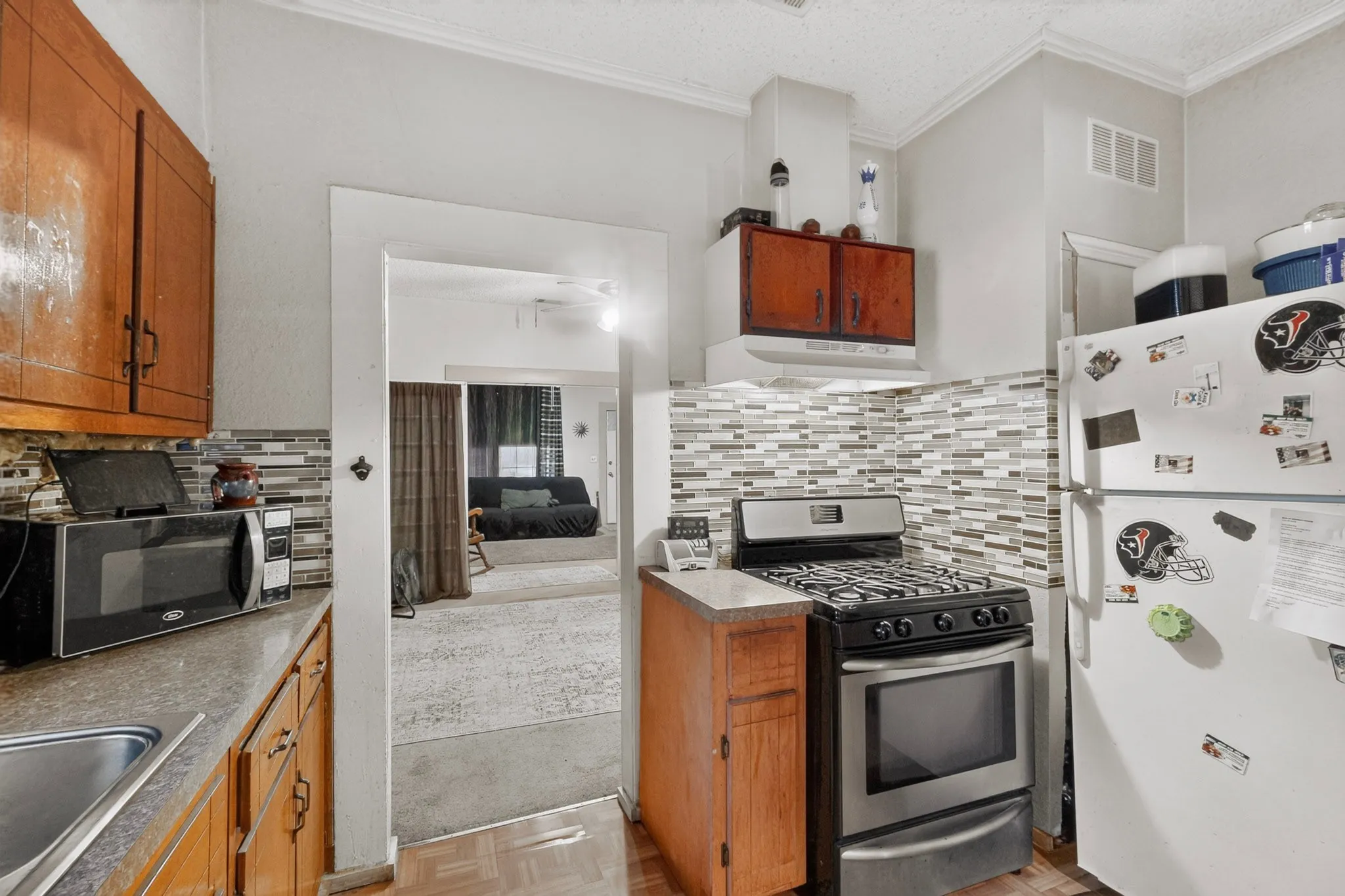 Single Family Residence For Sale in Navarro County , 711 Mlk Boulevard, Corsicana, Texas 75110, 3 Bedroom, 1 Bathroom, Garage spaces, 1,928 Sqft, built in 1950, mls#21366991, Real Estate Agent in Corsicana, Homes For Sale in Navarro county, Homes For Sale in Corsicana, Realtor in Corsicana Texas, Real Estate Brokerage Independent Realty Texas, Luminita Cordes Realtor