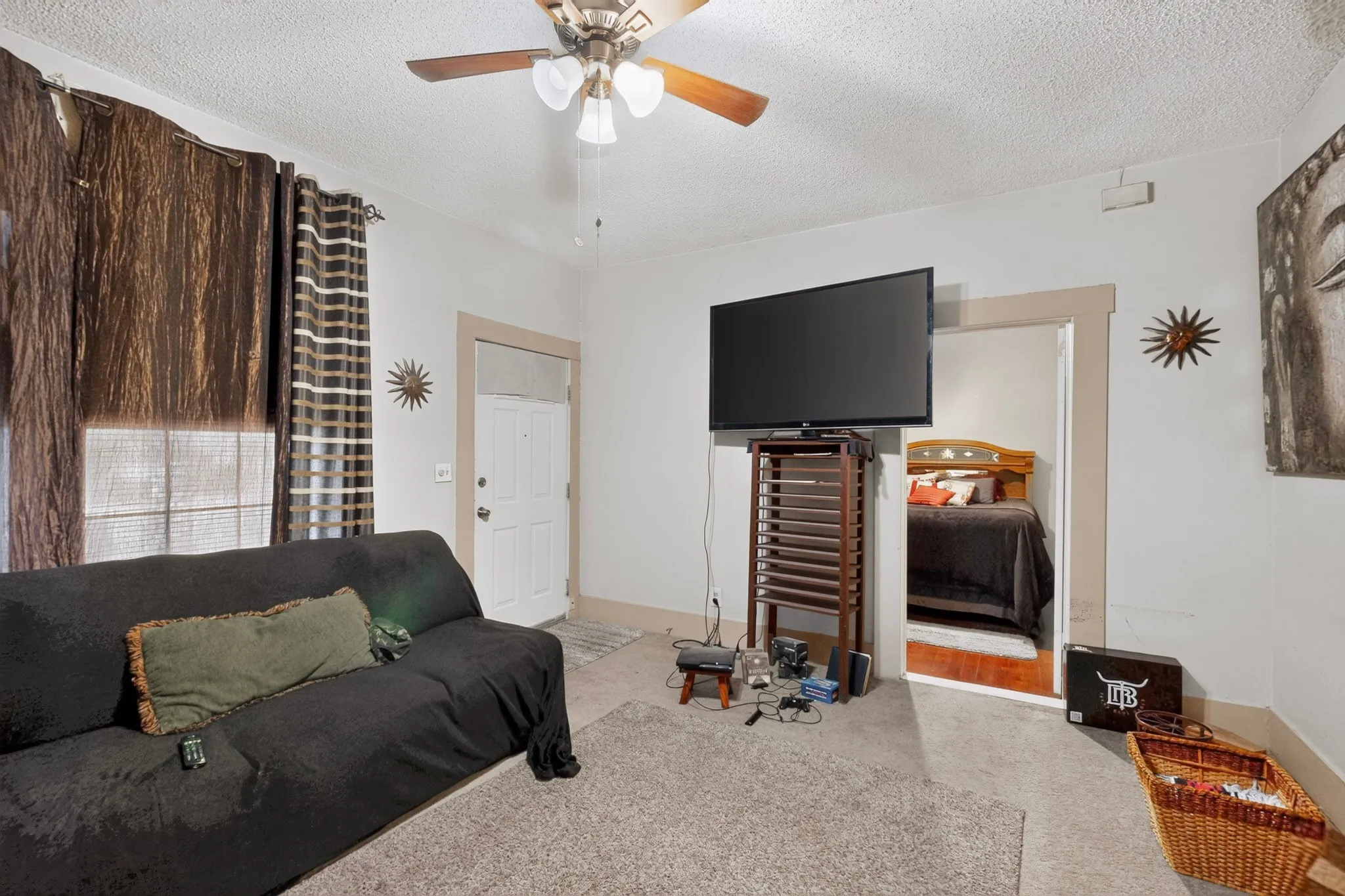Single Family Residence For Sale in Navarro County , 711 Mlk Boulevard, Corsicana, Texas 75110, 3 Bedroom, 1 Bathroom, Garage spaces, 1,928 Sqft, built in 1950, mls#21366991, Real Estate Agent in Corsicana, Homes For Sale in Navarro county, Homes For Sale in Corsicana, Realtor in Corsicana Texas, Real Estate Brokerage Independent Realty Texas, Luminita Cordes Realtor