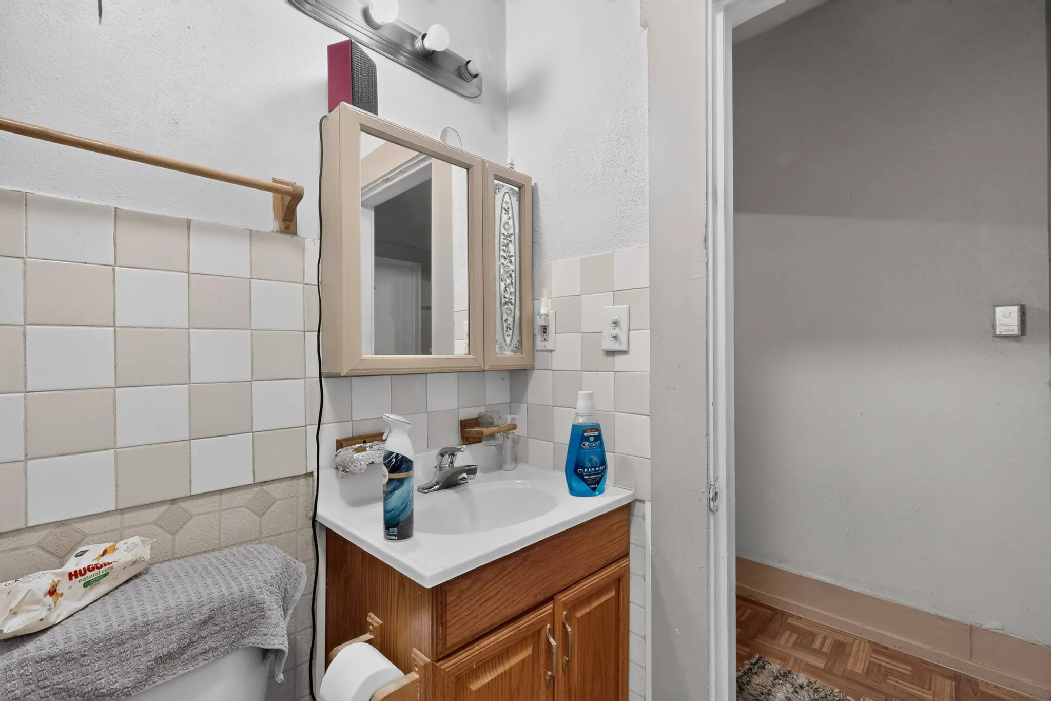 Single Family Residence For Sale in Navarro County , 711 Mlk Boulevard, Corsicana, Texas 75110, 3 Bedroom, 1 Bathroom, Garage spaces, 1,928 Sqft, built in 1950, mls#21366991, Real Estate Agent in Corsicana, Homes For Sale in Navarro county, Homes For Sale in Corsicana, Realtor in Corsicana Texas, Real Estate Brokerage Independent Realty Texas, Luminita Cordes Realtor