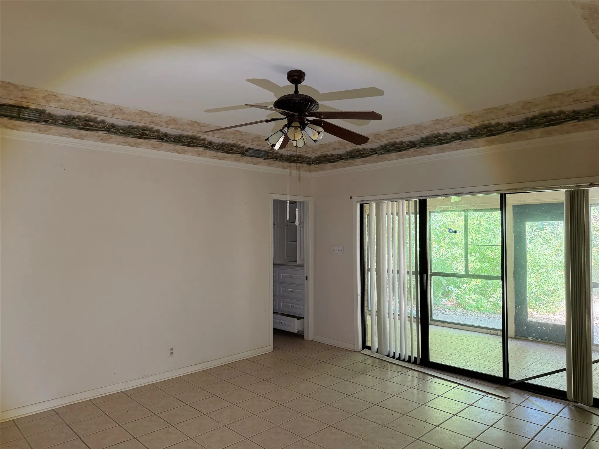 Single Family Residence For Sale in Smith County , 249 N Bay Drive, Bullard, Texas 75757, 3 Bedroom, 3 Bathroom, 2 Garage spaces, 2,283 Sqft, built in 1983, mls#21366999, Real Estate Agent in Bullard, Homes For Sale in Smith county, Homes For Sale in Bullard, Realtor in Bullard Texas, Real Estate Brokerage Independent Realty Texas, Luminita Cordes Realtor