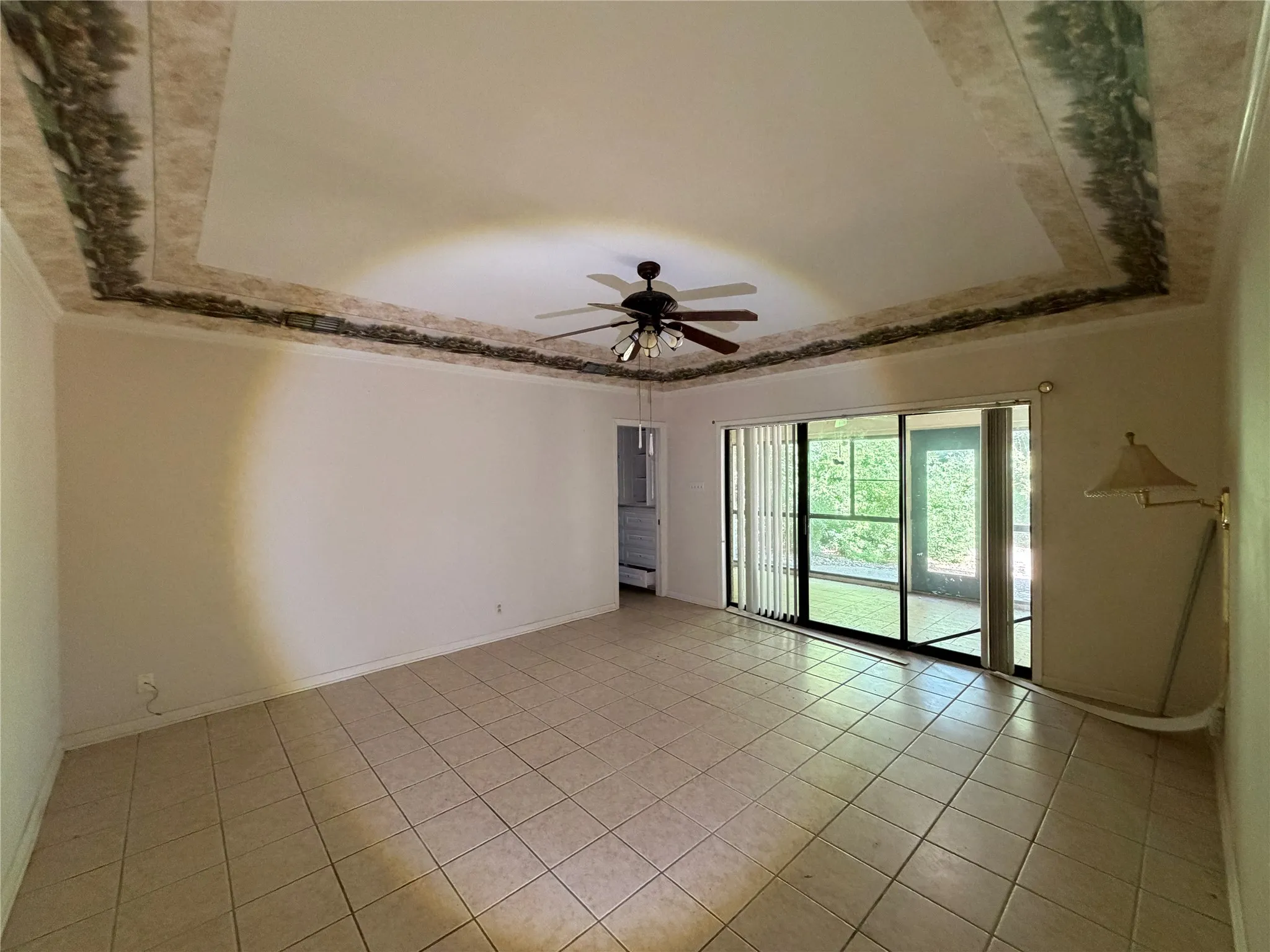 Single Family Residence For Sale in Smith County , 249 N Bay Drive, Bullard, Texas 75757, 3 Bedroom, 3 Bathroom, 2 Garage spaces, 2,283 Sqft, built in 1983, mls#21366999, Real Estate Agent in Bullard, Homes For Sale in Smith county, Homes For Sale in Bullard, Realtor in Bullard Texas, Real Estate Brokerage Independent Realty Texas, Luminita Cordes Realtor