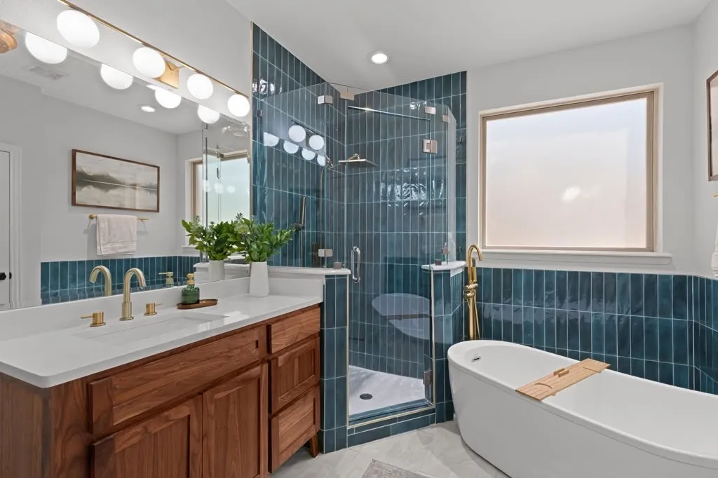 Single Family Residence For Sale in Tarrant County , 7908 Country Meadow Drive, North Richland Hills, Texas 76182, 4 Bedroom, 4 Bathroom, 3 Garage spaces, 3,257 Sqft, built in 2005, mls#21366081, Real Estate Agent in North Richland Hills, Homes For Sale in Tarrant county, Homes For Sale in North Richland Hills, Realtor in North Richland Hills Texas, Real Estate Brokerage Independent Realty Texas, Luminita Cordes Realtor