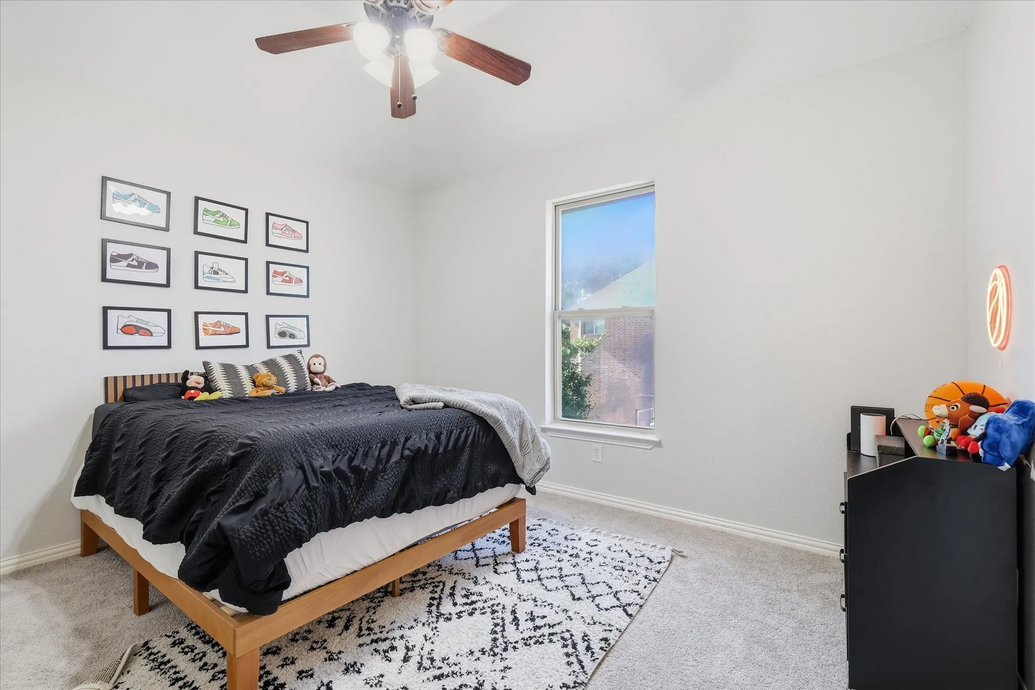 Single Family Residence For Sale in Tarrant County , 7908 Country Meadow Drive, North Richland Hills, Texas 76182, 4 Bedroom, 4 Bathroom, 3 Garage spaces, 3,257 Sqft, built in 2005, mls#21366081, Real Estate Agent in North Richland Hills, Homes For Sale in Tarrant county, Homes For Sale in North Richland Hills, Realtor in North Richland Hills Texas, Real Estate Brokerage Independent Realty Texas, Luminita Cordes Realtor