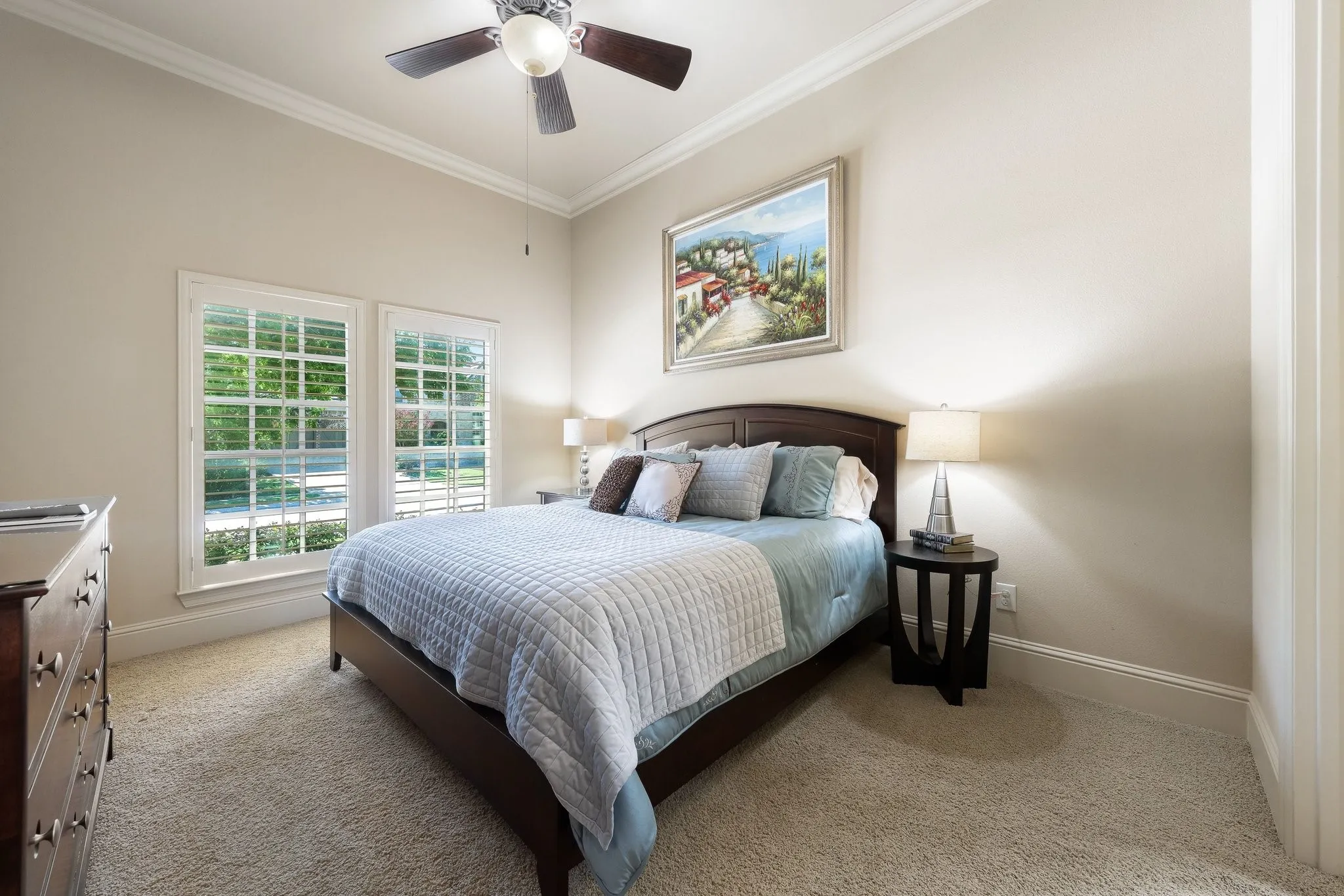 Single Family Residence For Sale in Dallas County , 5816 Shoreside Drive, Irving, Texas 75039, 5 Bedroom, 5 Bathroom, 2 Garage spaces, 4,225 Sqft, built in 2010, mls#21361324, Real Estate Agent in Irving, Homes For Sale in Dallas county, Homes For Sale in Irving, Realtor in Irving Texas, Real Estate Brokerage Independent Realty Texas, Luminita Cordes Realtor