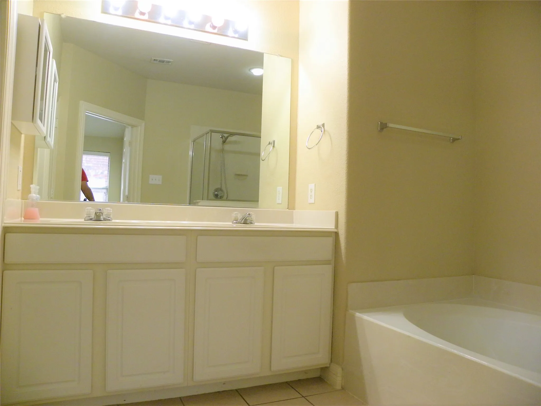 Single Family Residence For Rent in Collin County , 4620 Evanshire Way, Mc Kinney, Texas 75070, 4 Bedroom, 2 Bathroom, 2 Garage spaces, 1,932 Sqft, built in 2006, mls#21341476, Real Estate Agent in Mc Kinney, Homes For Rent in Collin county, Homes For Rent in Mc Kinney, Realtor in Mc Kinney Texas, Real Estate Brokerage Independent Realty Texas, Luminita Cordes Realtor