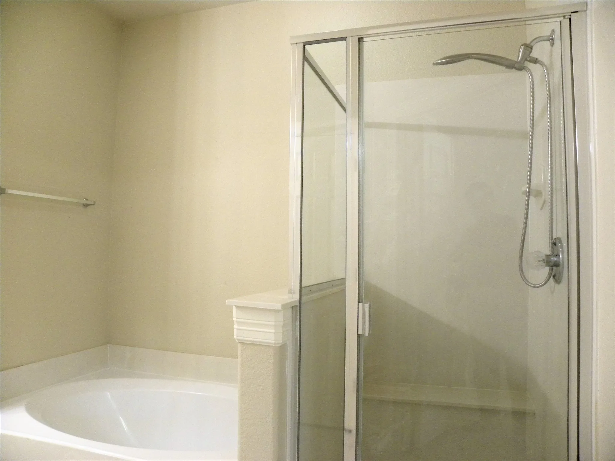 Single Family Residence For Rent in Collin County , 4620 Evanshire Way, Mc Kinney, Texas 75070, 4 Bedroom, 2 Bathroom, 2 Garage spaces, 1,932 Sqft, built in 2006, mls#21341476, Real Estate Agent in Mc Kinney, Homes For Rent in Collin county, Homes For Rent in Mc Kinney, Realtor in Mc Kinney Texas, Real Estate Brokerage Independent Realty Texas, Luminita Cordes Realtor