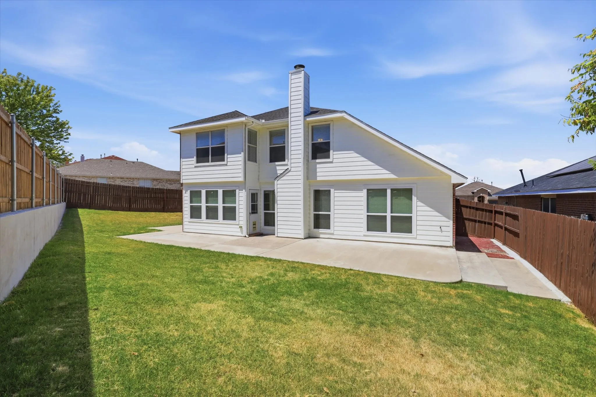 Single Family Residence For Sale in Tarrant County , 9737 Maryville Lane, Fort Worth, Texas 76108, 4 Bedroom, 3 Bathroom, 2 Garage spaces, 2,159 Sqft, built in 2001, mls#21366986, Real Estate Agent in Fort Worth, Homes For Sale in Tarrant county, Homes For Sale in Fort Worth, Realtor in Fort Worth Texas, Real Estate Brokerage Independent Realty Texas, Luminita Cordes Realtor