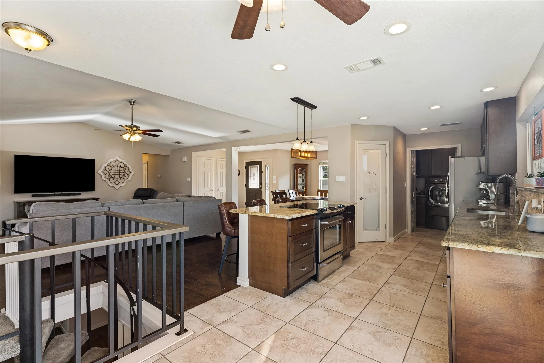 Single Family Residence For Sale in Tarrant County , 8653 Funtier Court, Fort Worth, Texas 76179, 4 Bedroom, 2 Bathroom, 3 Garage spaces, 2,363 Sqft, built in 1978, mls#21367007, Real Estate Agent in Fort Worth, Homes For Sale in Tarrant county, Homes For Sale in Fort Worth, Realtor in Fort Worth Texas, Real Estate Brokerage Independent Realty Texas, Luminita Cordes Realtor