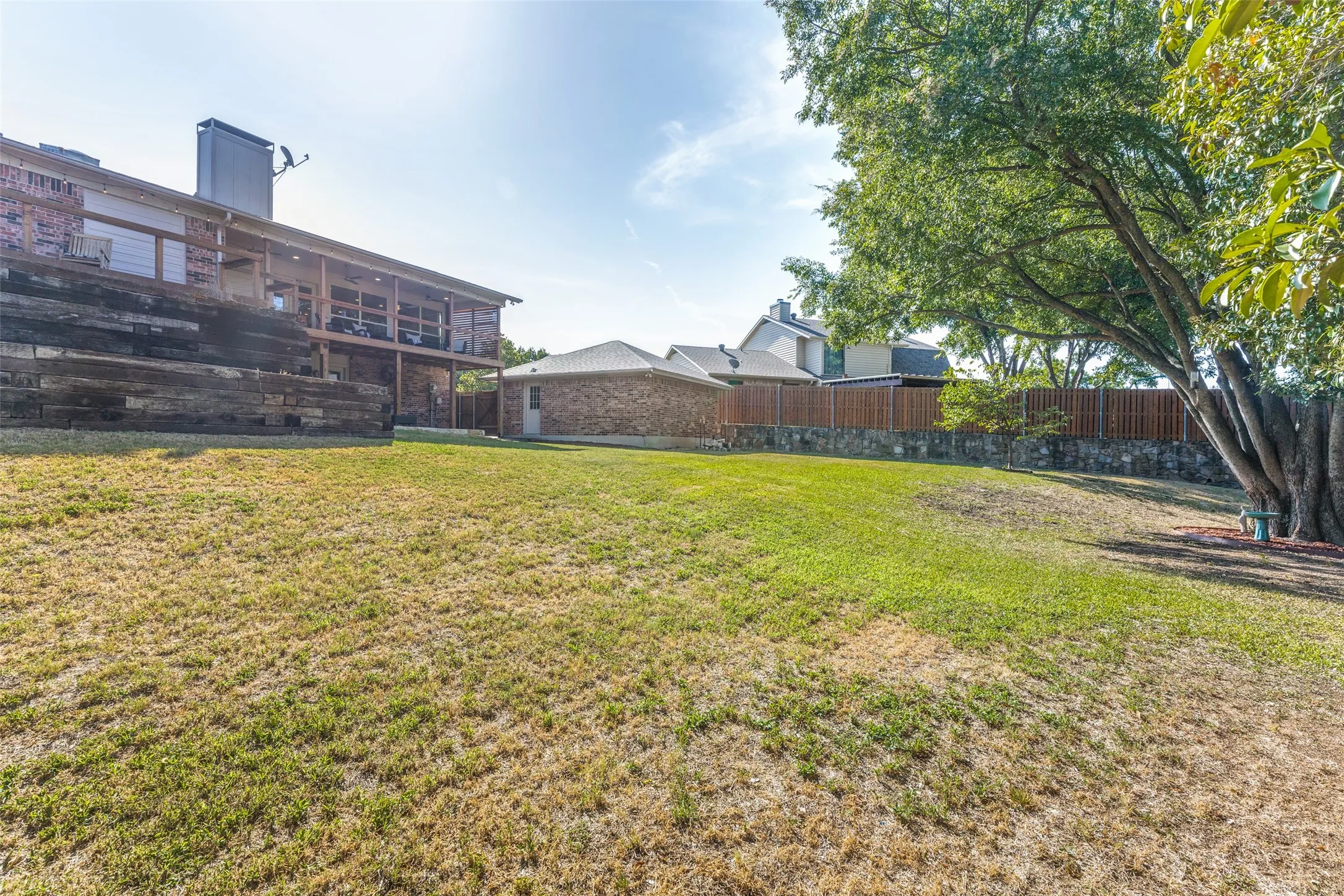 Single Family Residence For Sale in Tarrant County , 8653 Funtier Court, Fort Worth, Texas 76179, 4 Bedroom, 2 Bathroom, 3 Garage spaces, 2,363 Sqft, built in 1978, mls#21367007, Real Estate Agent in Fort Worth, Homes For Sale in Tarrant county, Homes For Sale in Fort Worth, Realtor in Fort Worth Texas, Real Estate Brokerage Independent Realty Texas, Luminita Cordes Realtor
