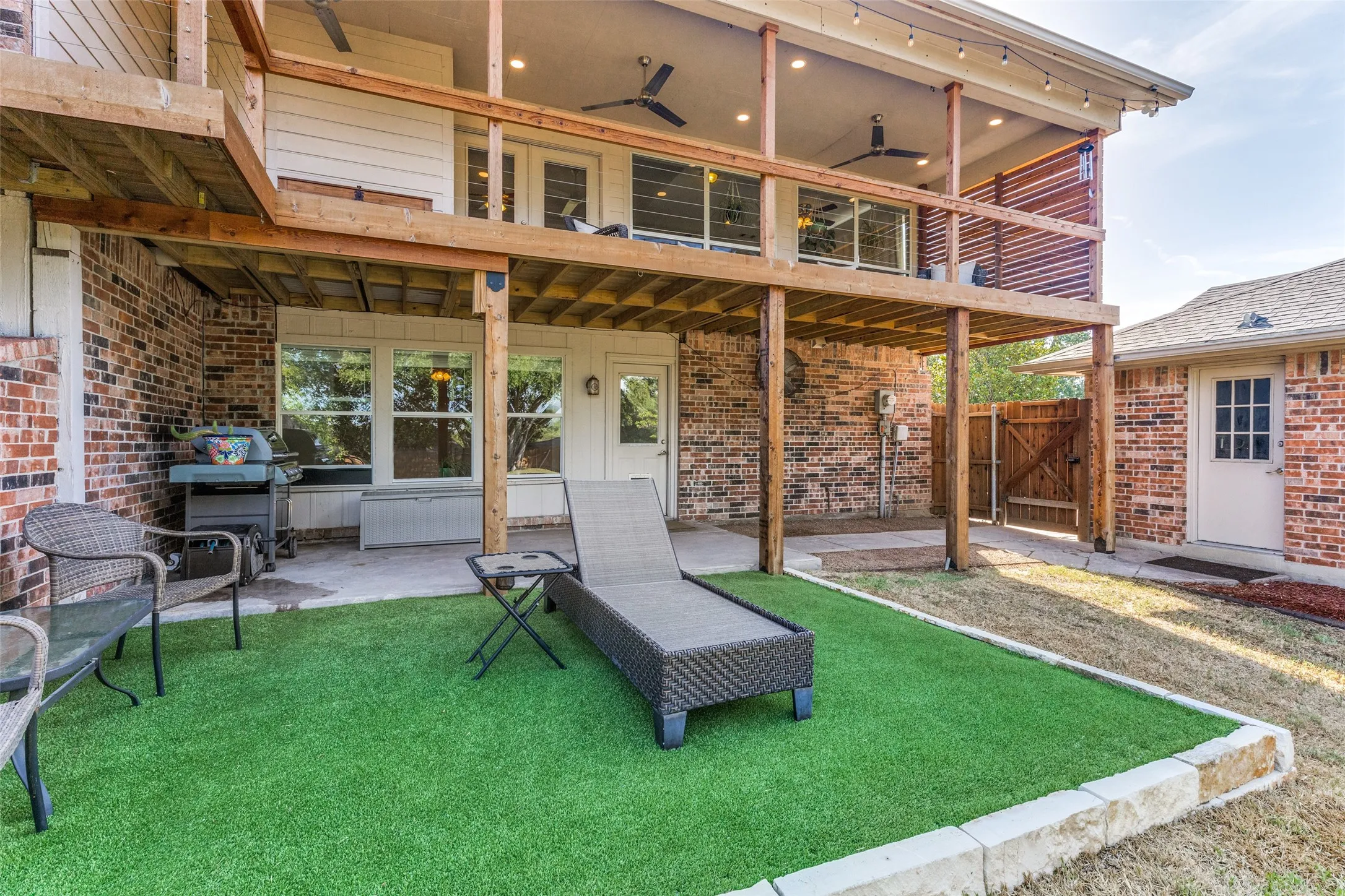 Single Family Residence For Sale in Tarrant County , 8653 Funtier Court, Fort Worth, Texas 76179, 4 Bedroom, 2 Bathroom, 3 Garage spaces, 2,363 Sqft, built in 1978, mls#21367007, Real Estate Agent in Fort Worth, Homes For Sale in Tarrant county, Homes For Sale in Fort Worth, Realtor in Fort Worth Texas, Real Estate Brokerage Independent Realty Texas, Luminita Cordes Realtor