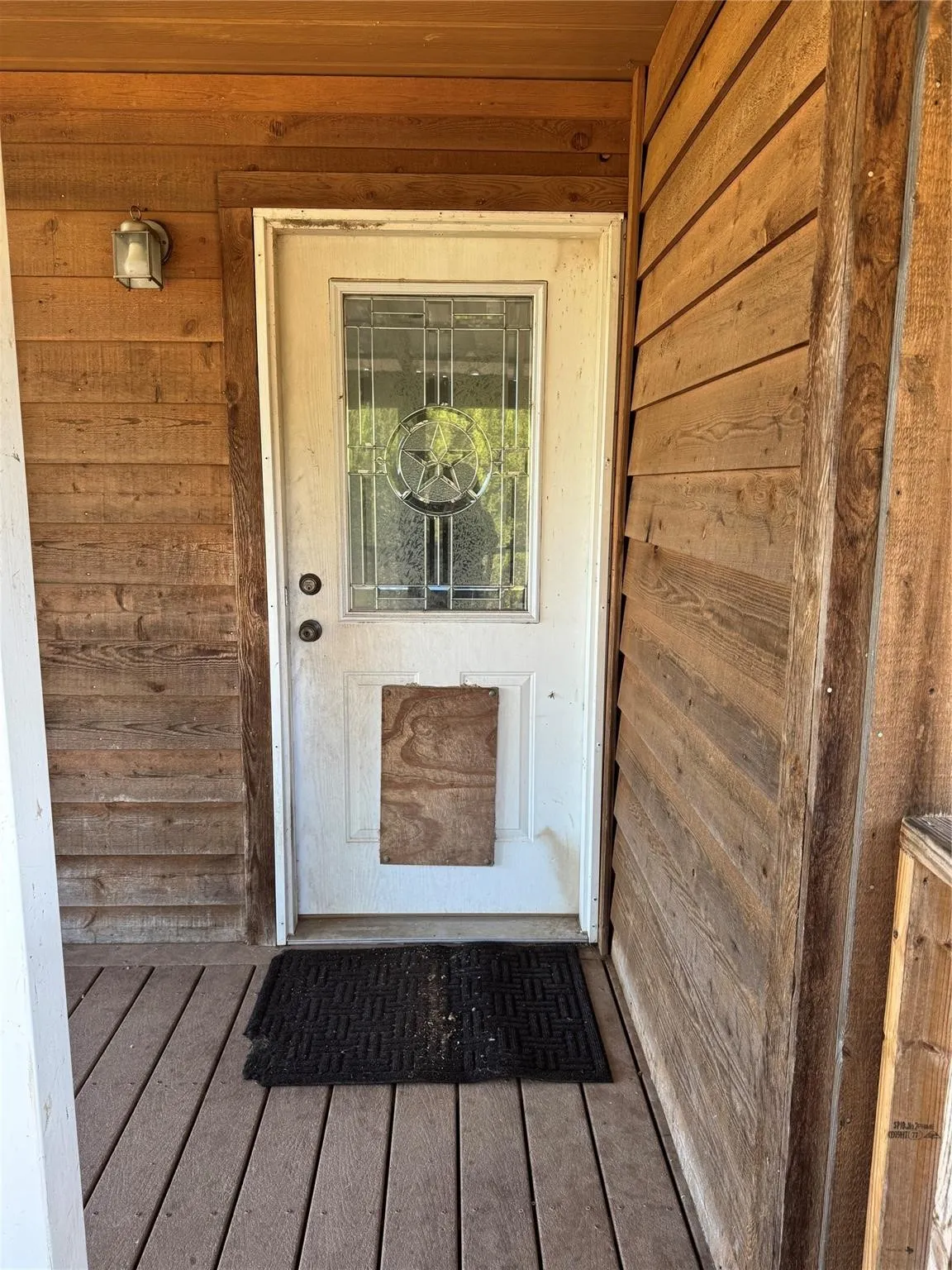 Mobile Home For Sale in Hood County , 910 Star Drive H, Granbury, Texas 76049, 3 Bedroom, 2 Bathroom, Garage spaces, 1,347 Sqft, built in 2005, mls#21367000, Real Estate Agent in Granbury, Homes For Sale in Hood county, Homes For Sale in Granbury, Realtor in Granbury Texas, Real Estate Brokerage Independent Realty Texas, Luminita Cordes Realtor