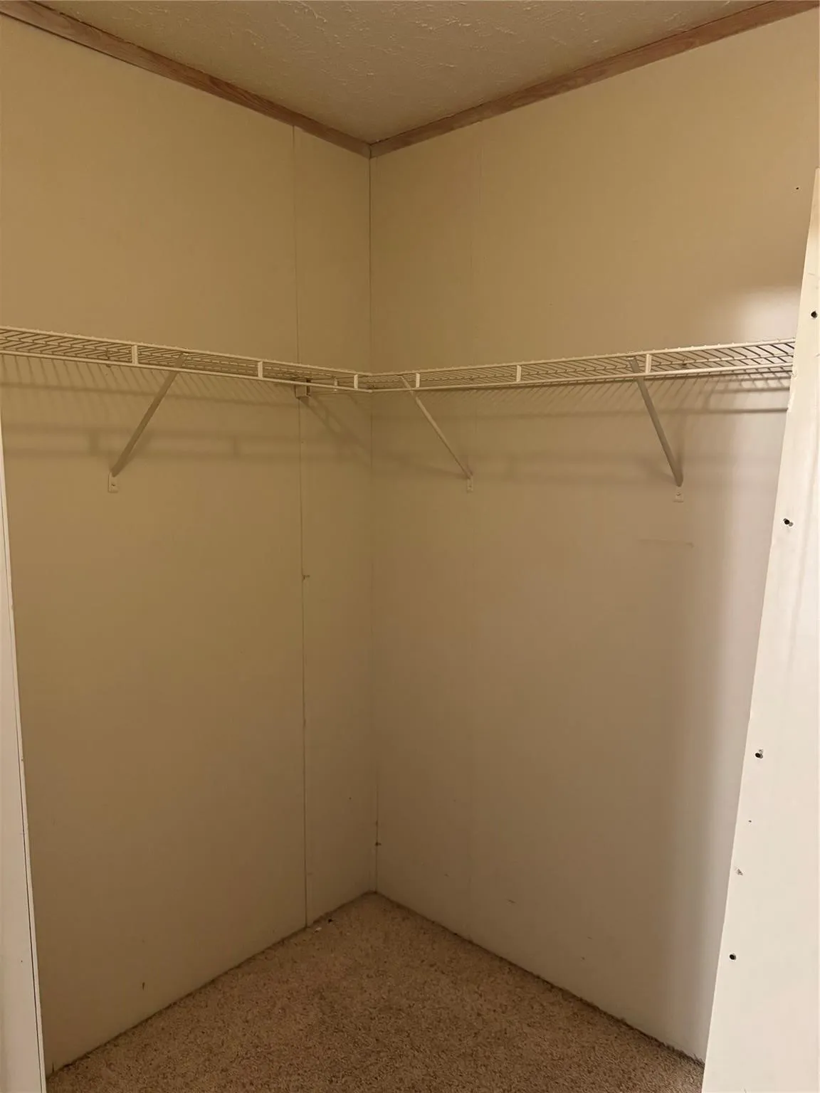 Mobile Home For Sale in Hood County , 910 Star Drive H, Granbury, Texas 76049, 3 Bedroom, 2 Bathroom, Garage spaces, 1,347 Sqft, built in 2005, mls#21367000, Real Estate Agent in Granbury, Homes For Sale in Hood county, Homes For Sale in Granbury, Realtor in Granbury Texas, Real Estate Brokerage Independent Realty Texas, Luminita Cordes Realtor
