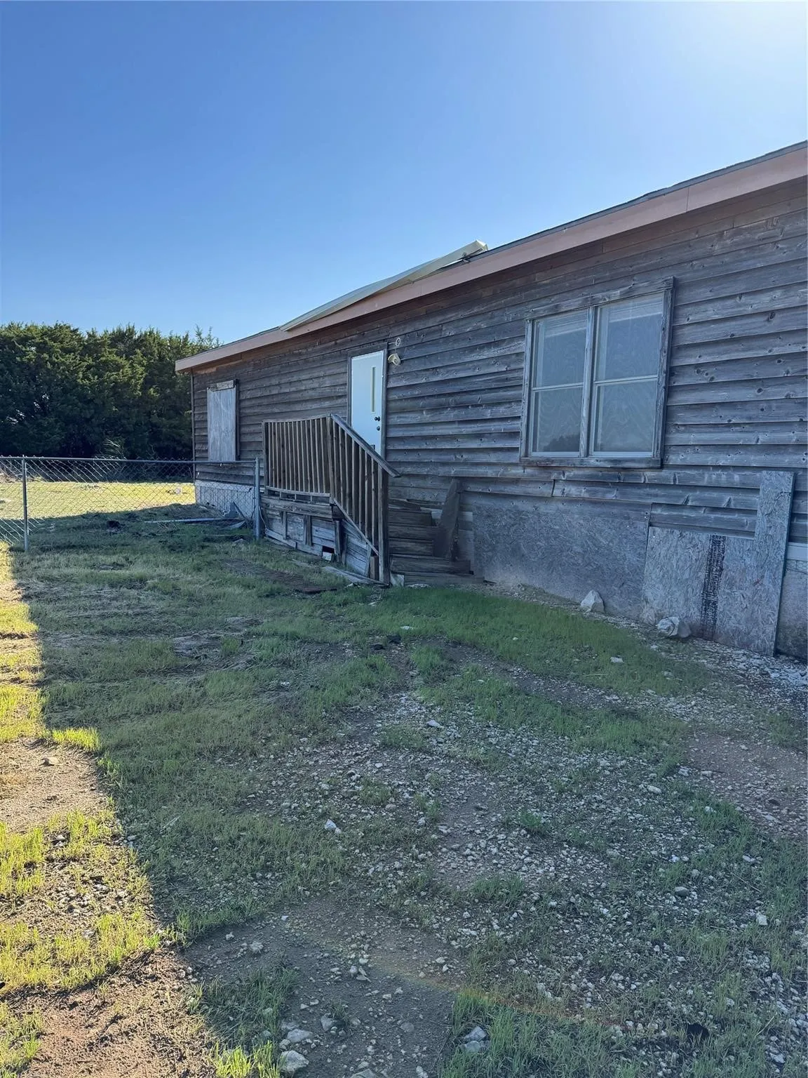 Mobile Home For Sale in Hood County , 910 Star Drive H, Granbury, Texas 76049, 3 Bedroom, 2 Bathroom, Garage spaces, 1,347 Sqft, built in 2005, mls#21367000, Real Estate Agent in Granbury, Homes For Sale in Hood county, Homes For Sale in Granbury, Realtor in Granbury Texas, Real Estate Brokerage Independent Realty Texas, Luminita Cordes Realtor
