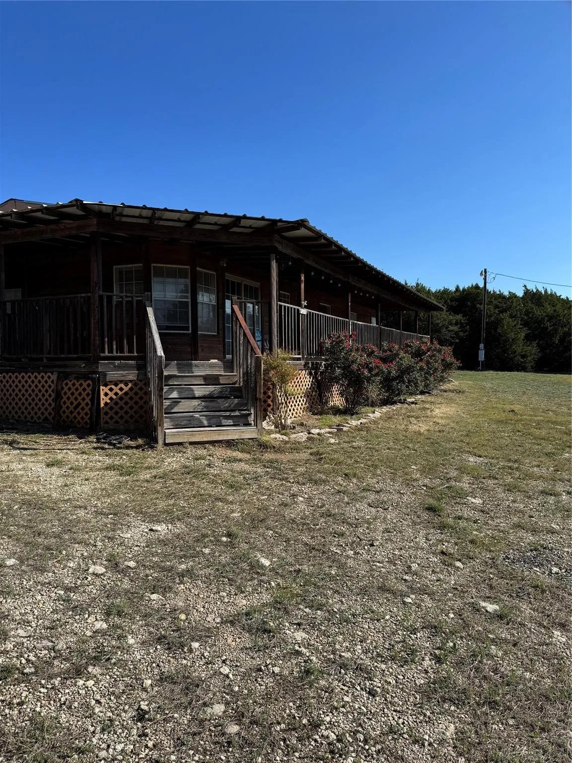 Mobile Home For Sale in Hood County , 910 Star Drive H, Granbury, Texas 76049, 3 Bedroom, 2 Bathroom, Garage spaces, 1,347 Sqft, built in 2005, mls#21367000, Real Estate Agent in Granbury, Homes For Sale in Hood county, Homes For Sale in Granbury, Realtor in Granbury Texas, Real Estate Brokerage Independent Realty Texas, Luminita Cordes Realtor