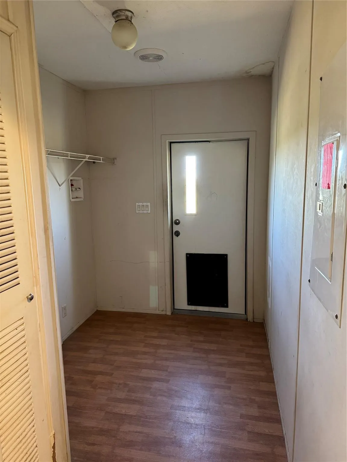 Mobile Home For Sale in Hood County , 910 Star Drive H, Granbury, Texas 76049, 3 Bedroom, 2 Bathroom, Garage spaces, 1,347 Sqft, built in 2005, mls#21367000, Real Estate Agent in Granbury, Homes For Sale in Hood county, Homes For Sale in Granbury, Realtor in Granbury Texas, Real Estate Brokerage Independent Realty Texas, Luminita Cordes Realtor