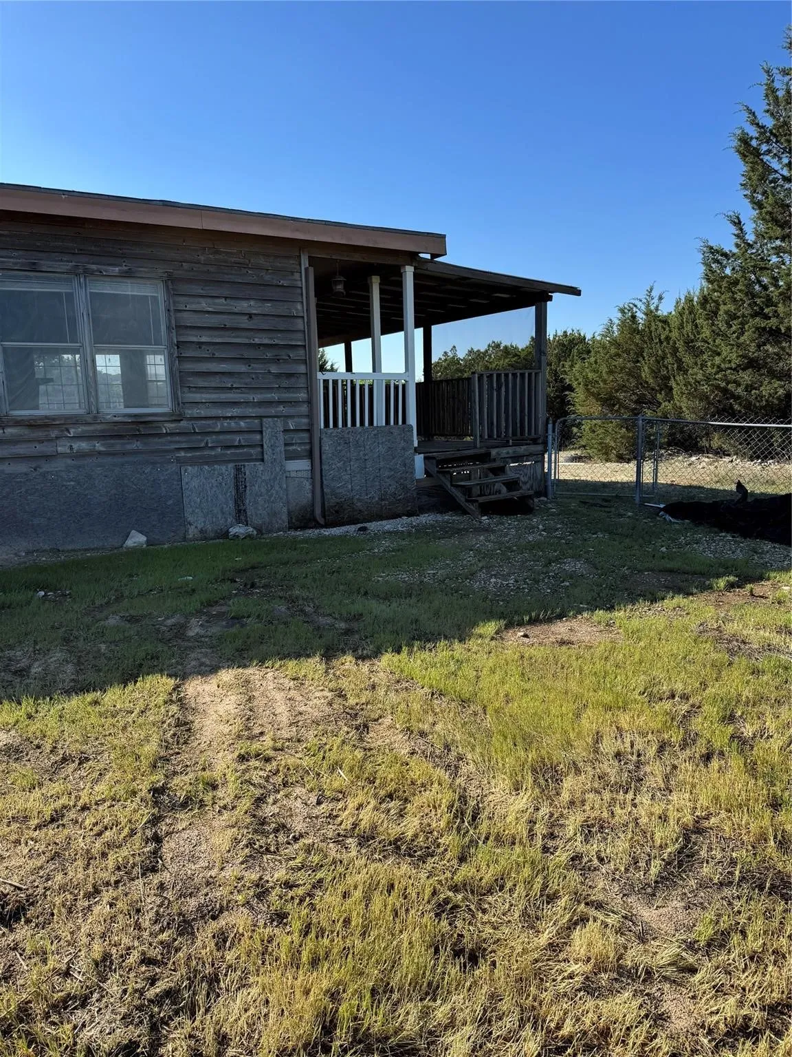 Mobile Home For Sale in Hood County , 910 Star Drive H, Granbury, Texas 76049, 3 Bedroom, 2 Bathroom, Garage spaces, 1,347 Sqft, built in 2005, mls#21367000, Real Estate Agent in Granbury, Homes For Sale in Hood county, Homes For Sale in Granbury, Realtor in Granbury Texas, Real Estate Brokerage Independent Realty Texas, Luminita Cordes Realtor