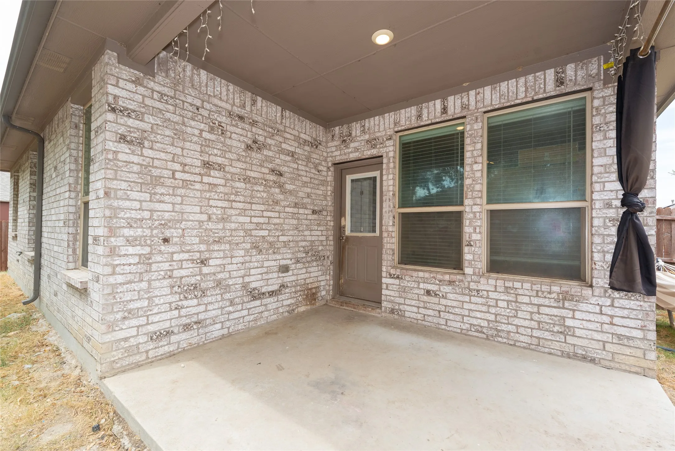 Single Family Residence For Sale in Tarrant County , 517 Redding Drive, Saginaw, Texas 76131, 4 Bedroom, 2 Bathroom, 2 Garage spaces, 1,805 Sqft, built in 2020, mls#21367013, Real Estate Agent in Saginaw, Homes For Sale in Tarrant county, Homes For Sale in Saginaw, Realtor in Saginaw Texas, Real Estate Brokerage Independent Realty Texas, Luminita Cordes Realtor